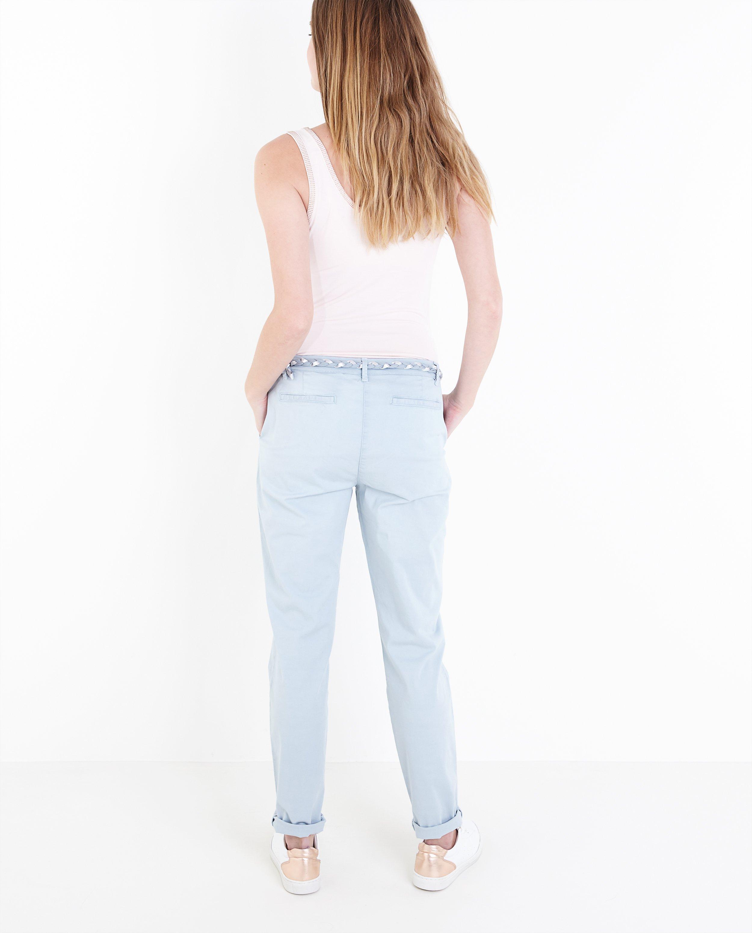 Pantalons - Chino met gevlochten riem