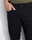 Broeken - Zwarte broek met smalle pijpen