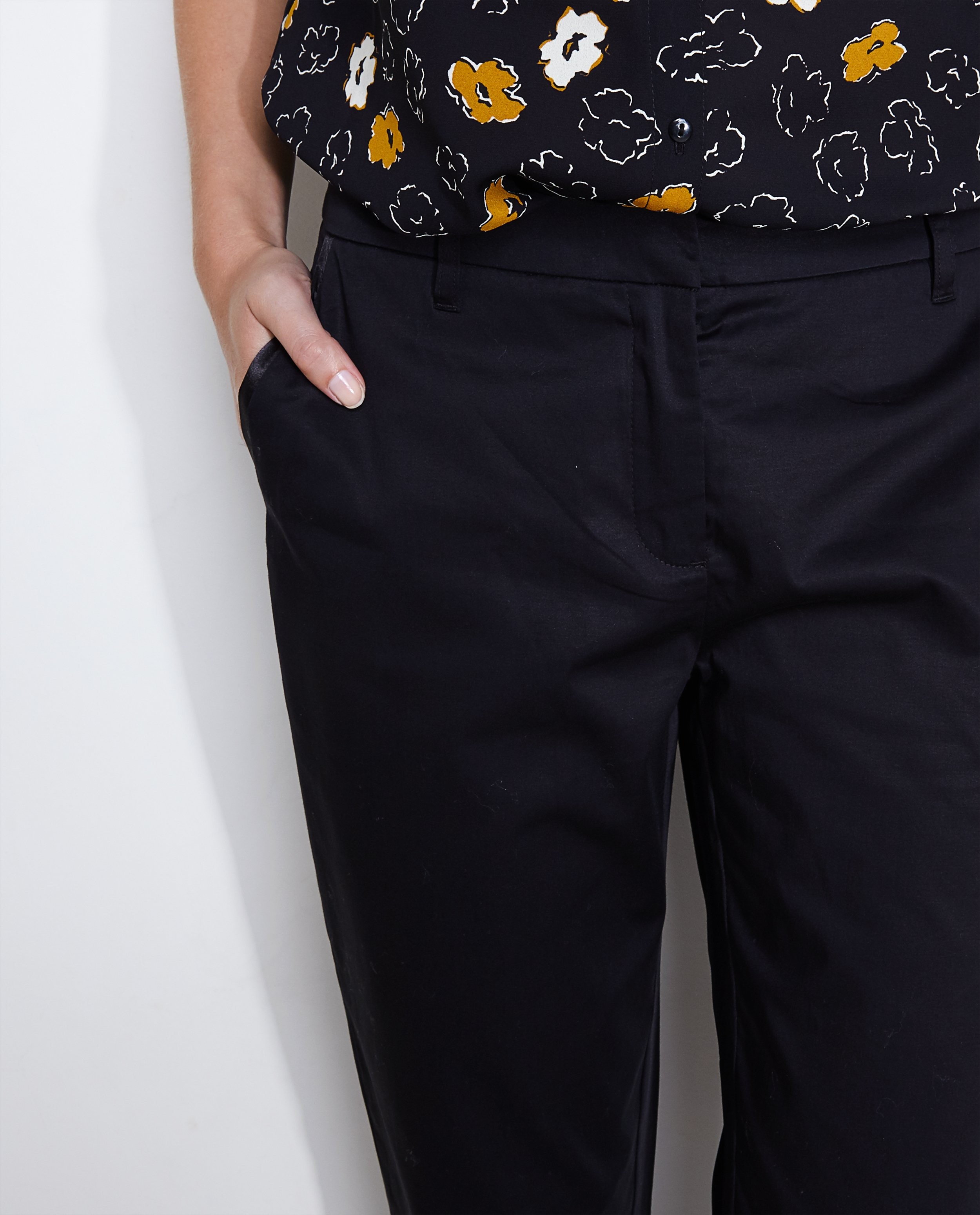 Pantalons - Zwarte chino met enkellengte