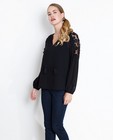 Zwarte crêpe blouse met bloemenpatches - null - Sora