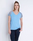 T-shirts - Hemelsblauw T-shirt met haakwerk
