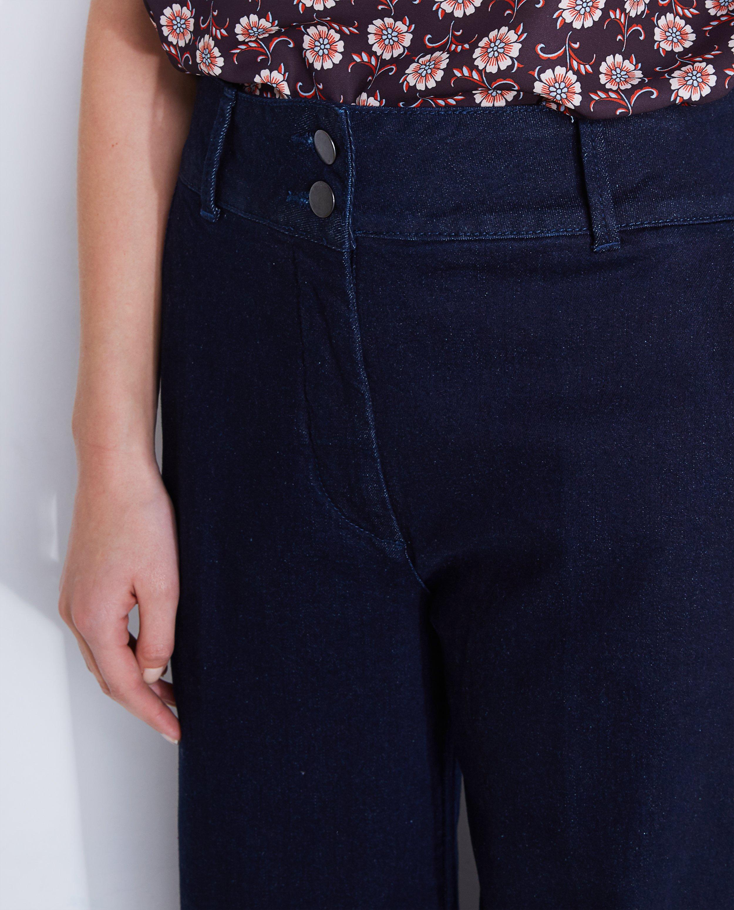 Donkerblauwe flared jeans - Product Detail - donkerblauw - afbeelding nummer 4
