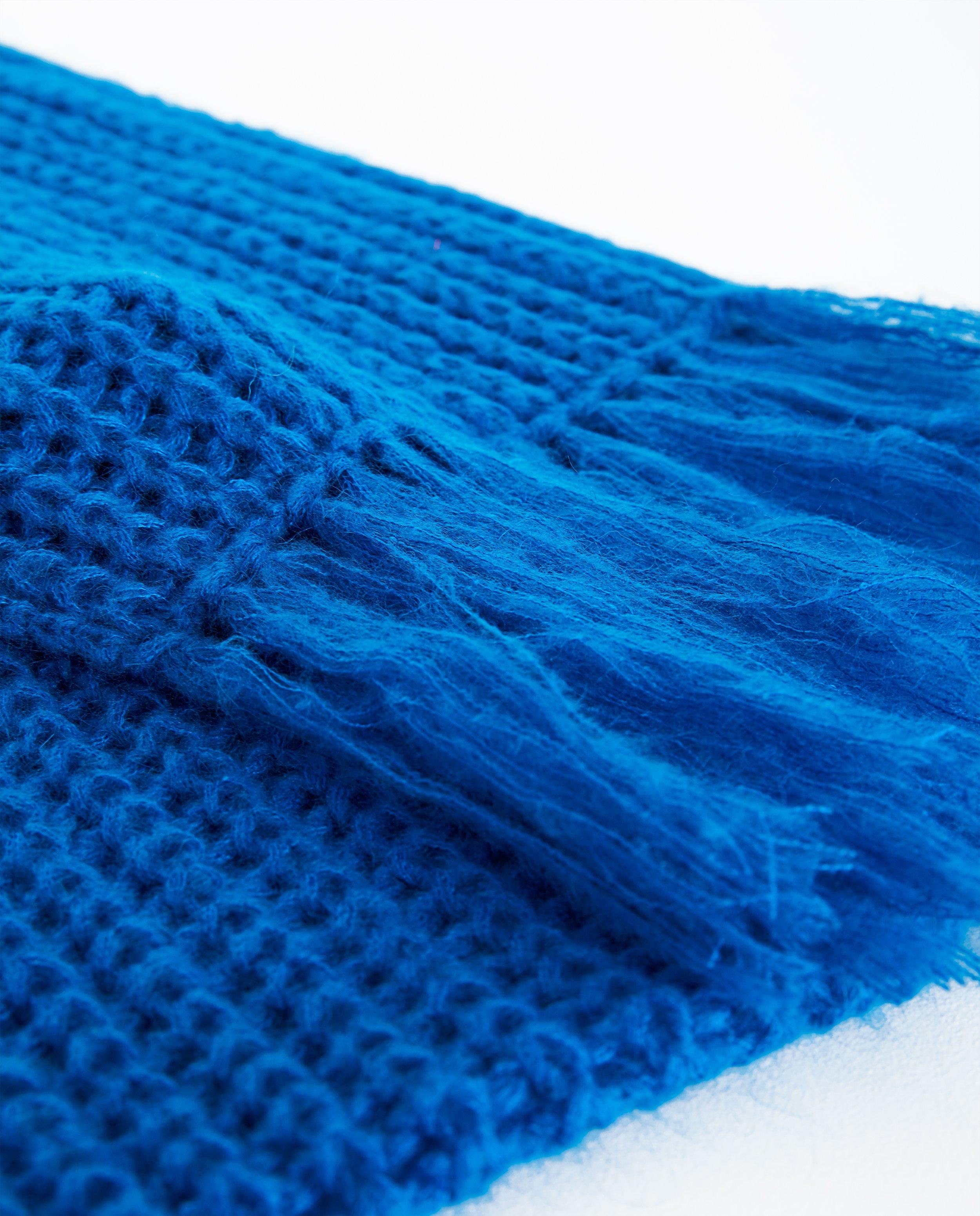 Cyaanblauwe sjaal - Product Detail - felblauw - afbeelding nummer 2