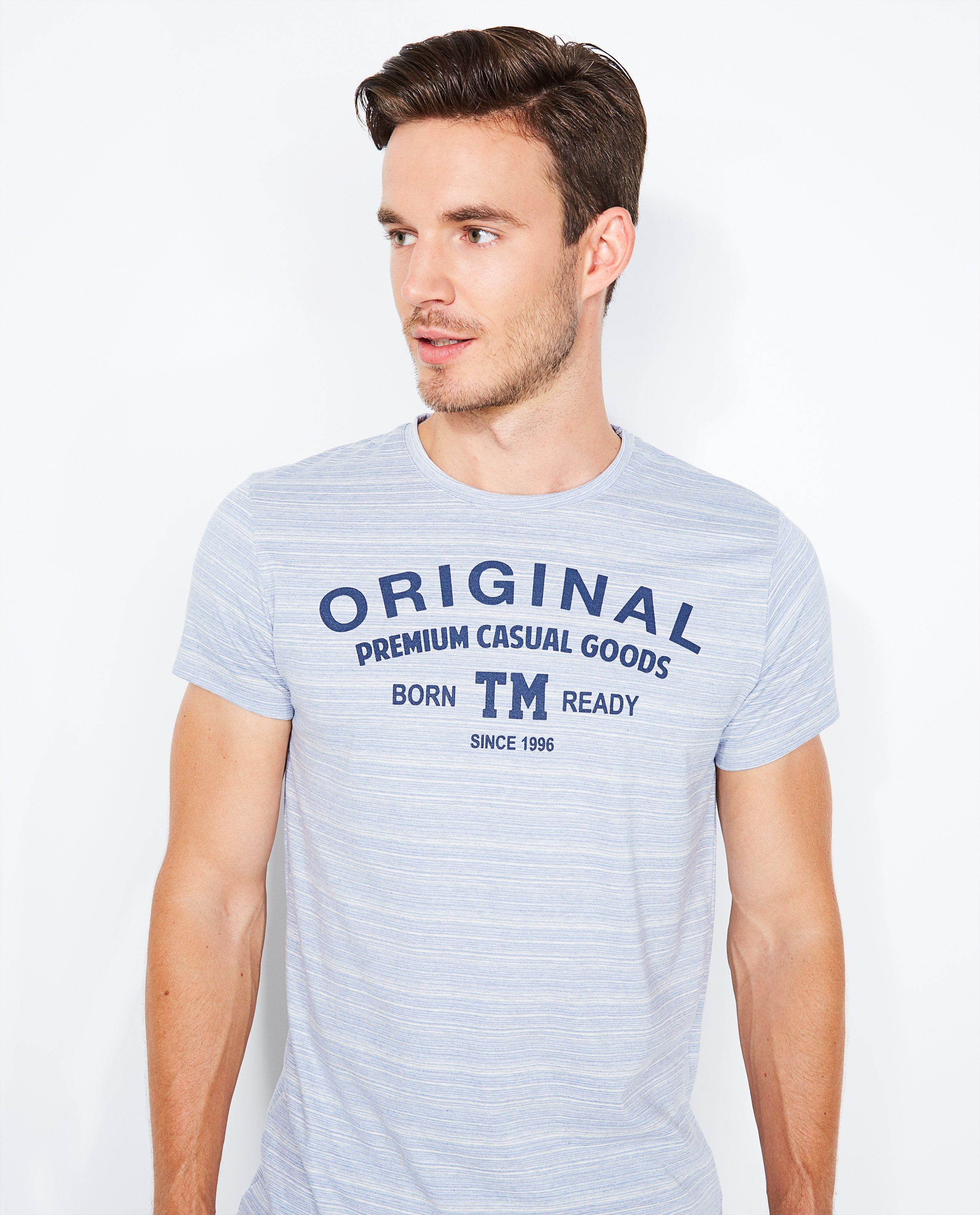 T-shirts - Lichtblauw fijn gestreept T-shirt