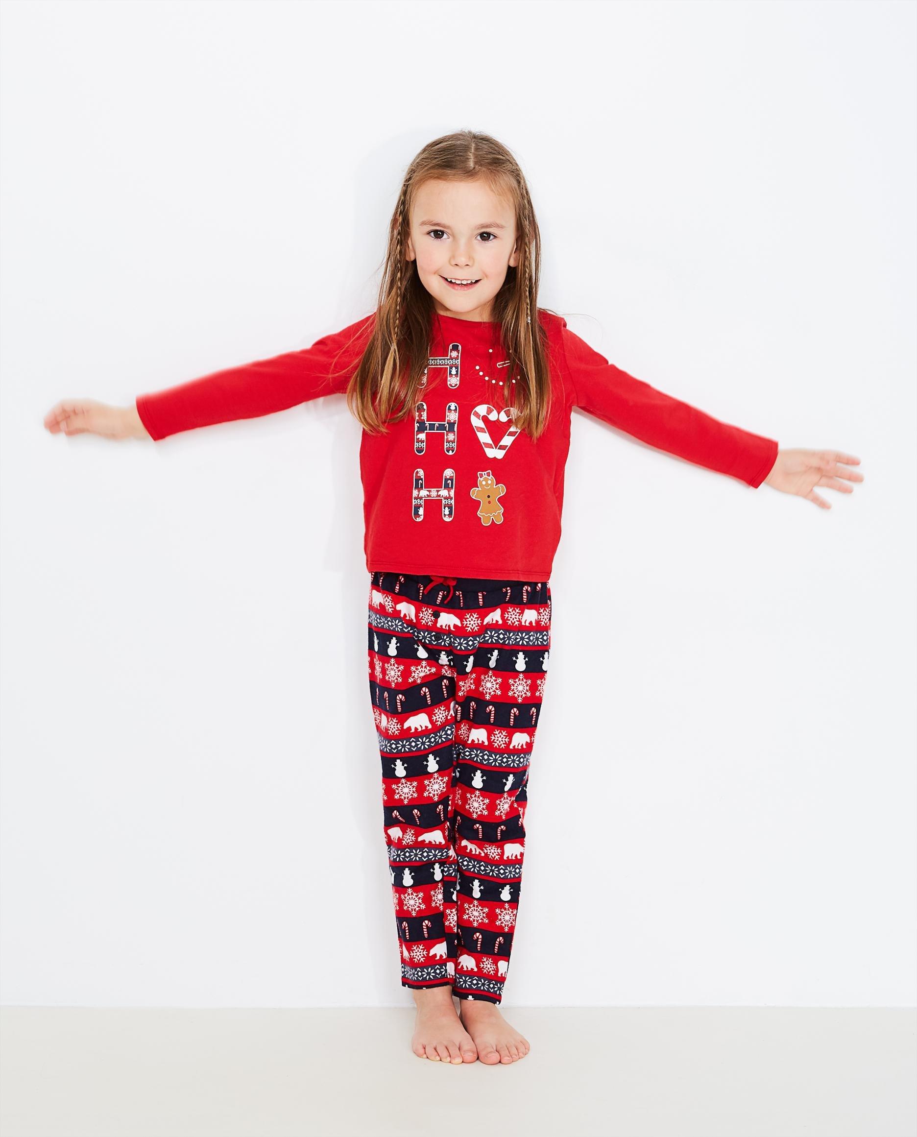 Pyjama &agrave; motif de No&euml;l  - D&eacute;tails du produit - rouge - image num&eacute;ro 1