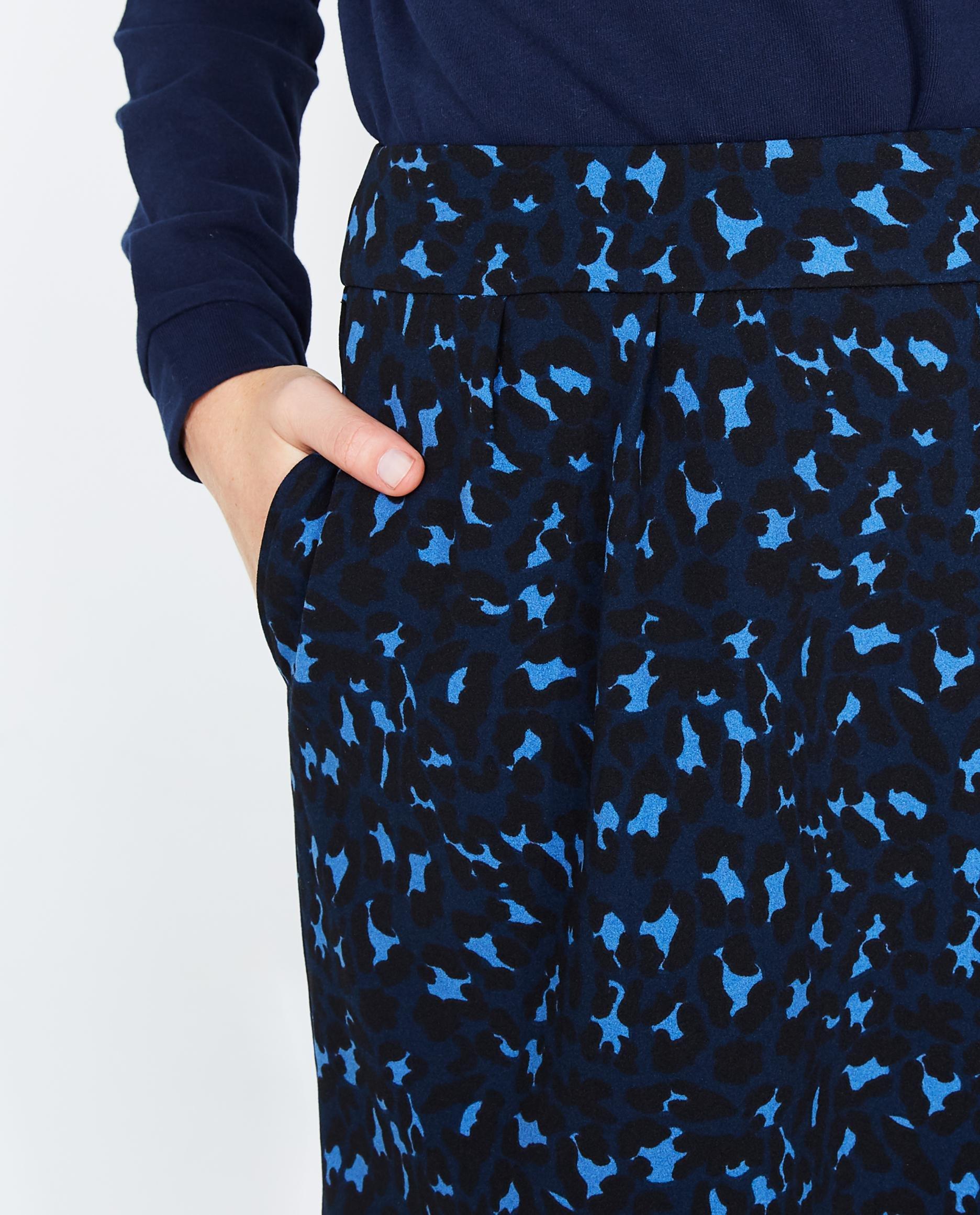 Rokken - Donkerblauwe rok met luipaardprint