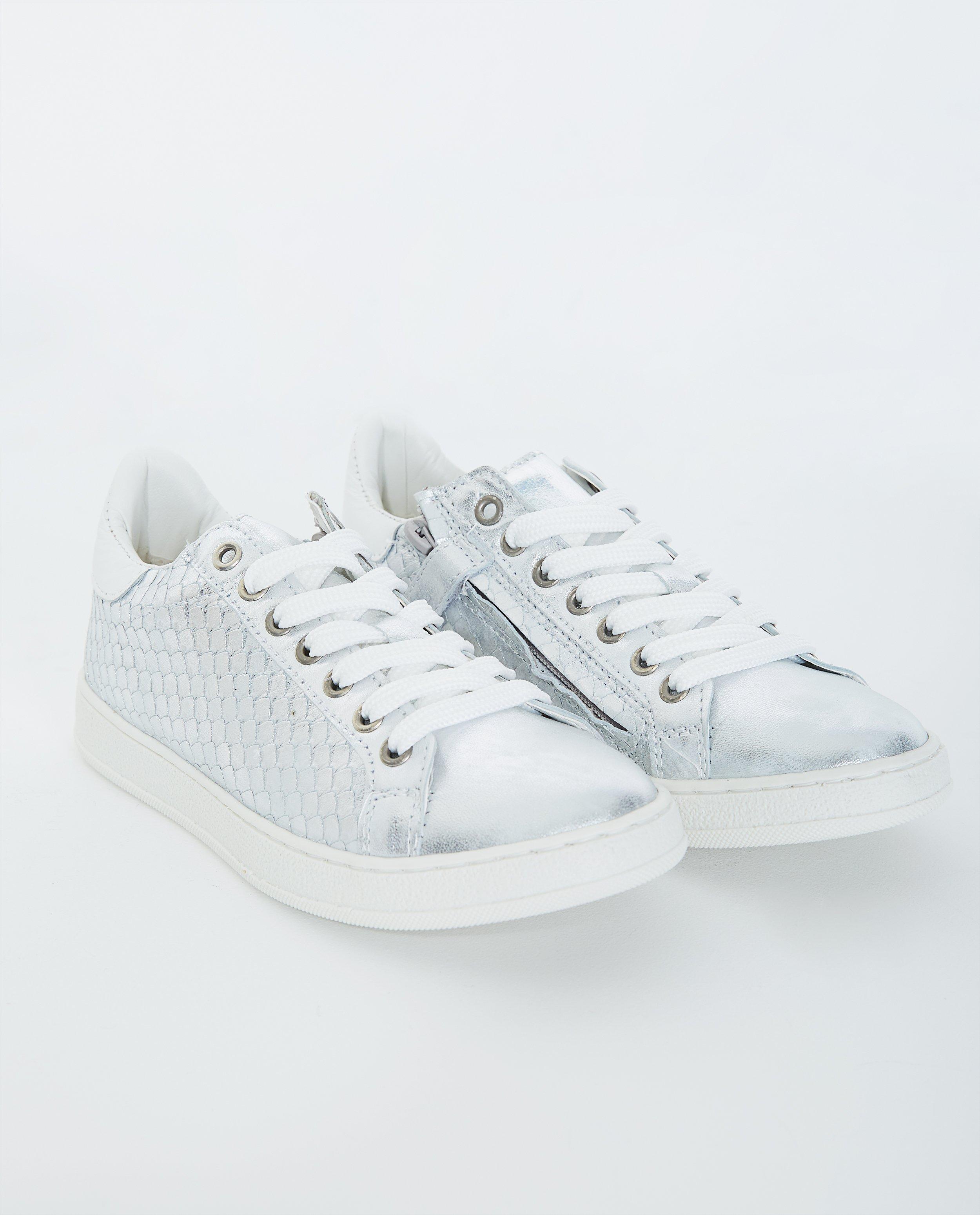 Zilveren sneakers - van leer, Maat 33-38 - JBC
