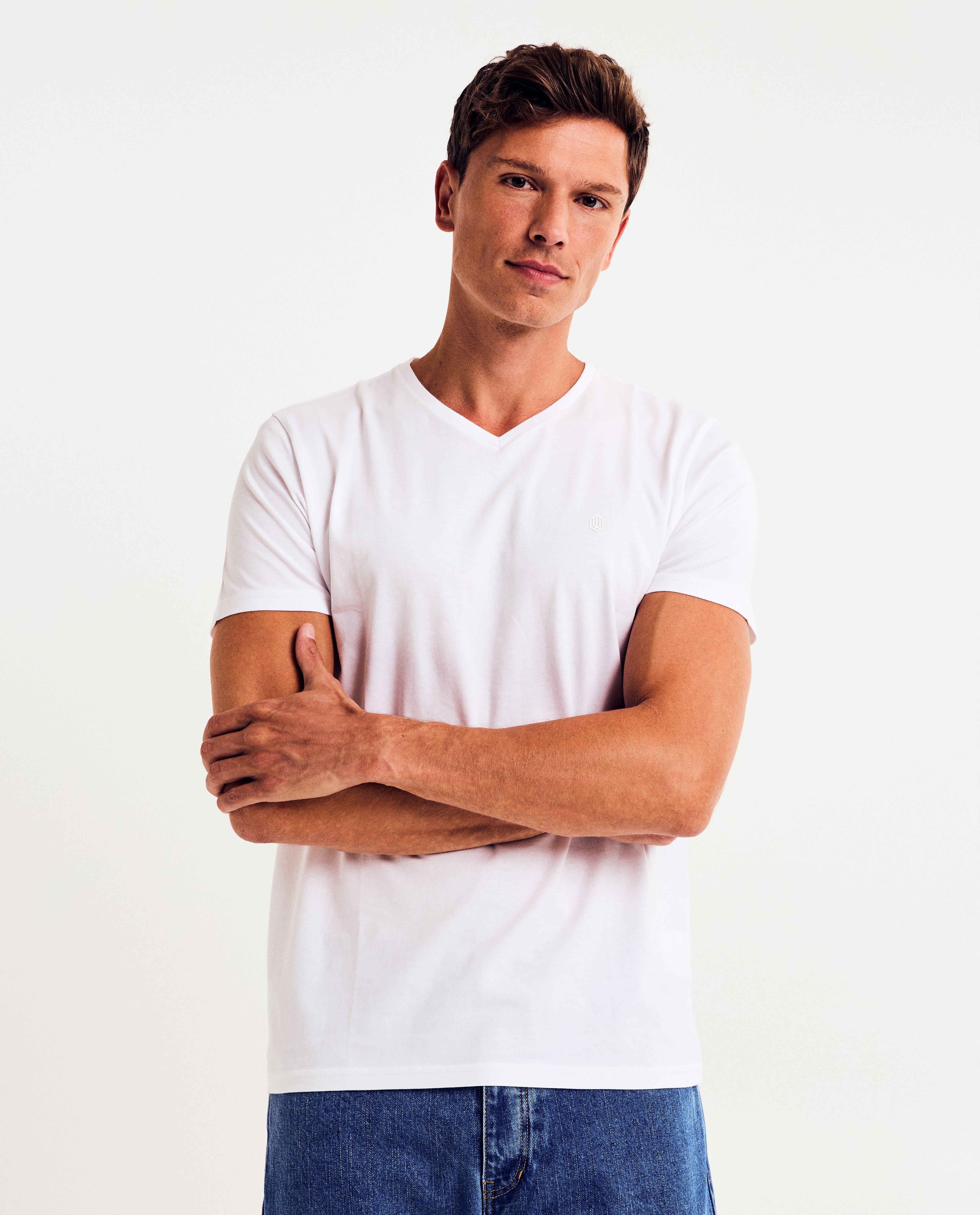 T-shirt blanc en coton bio, col en V - D&eacute;tails du produit - blanc - image num&eacute;ro 2