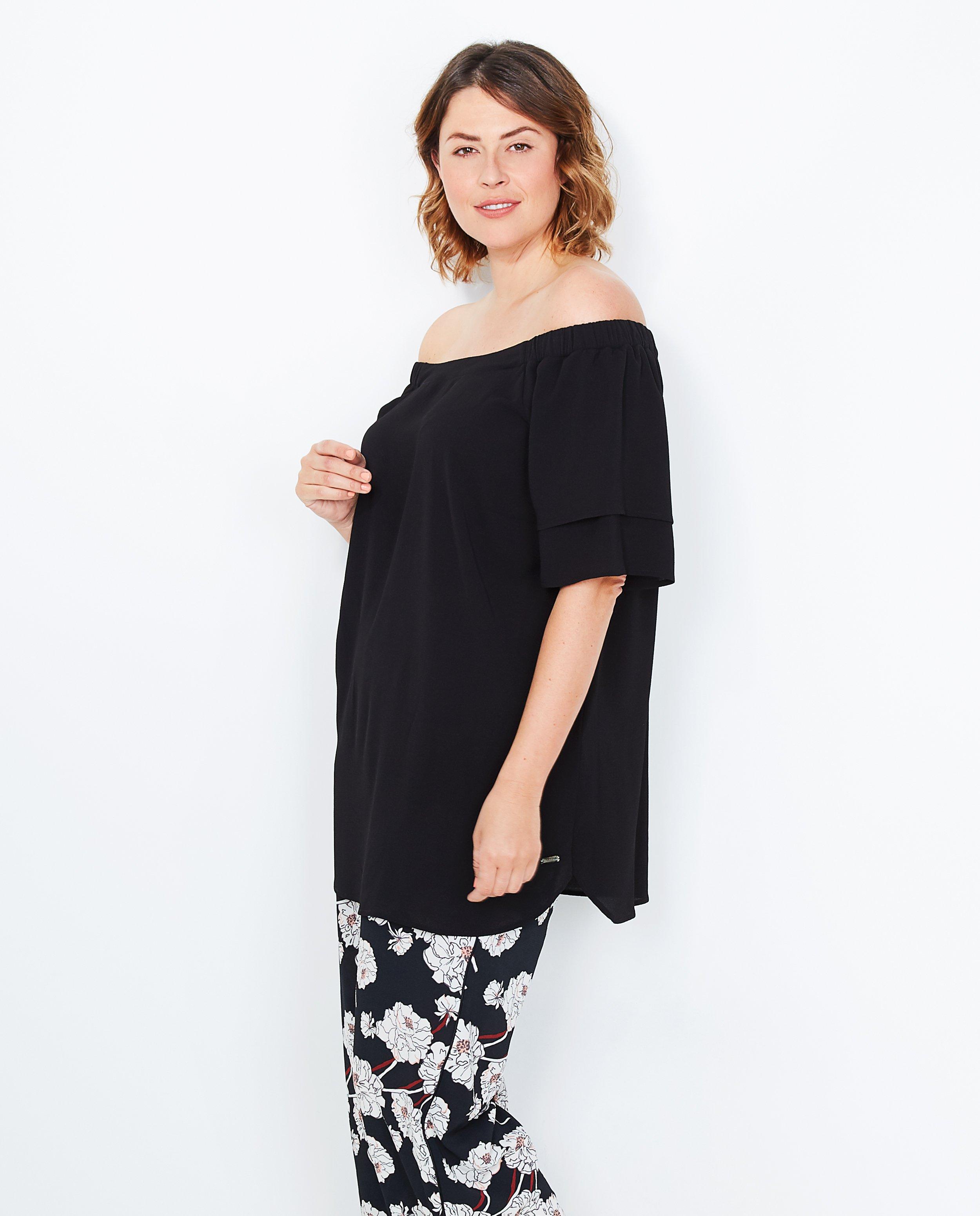 Off-shoulder blouse - in zwart - Joli Ronde