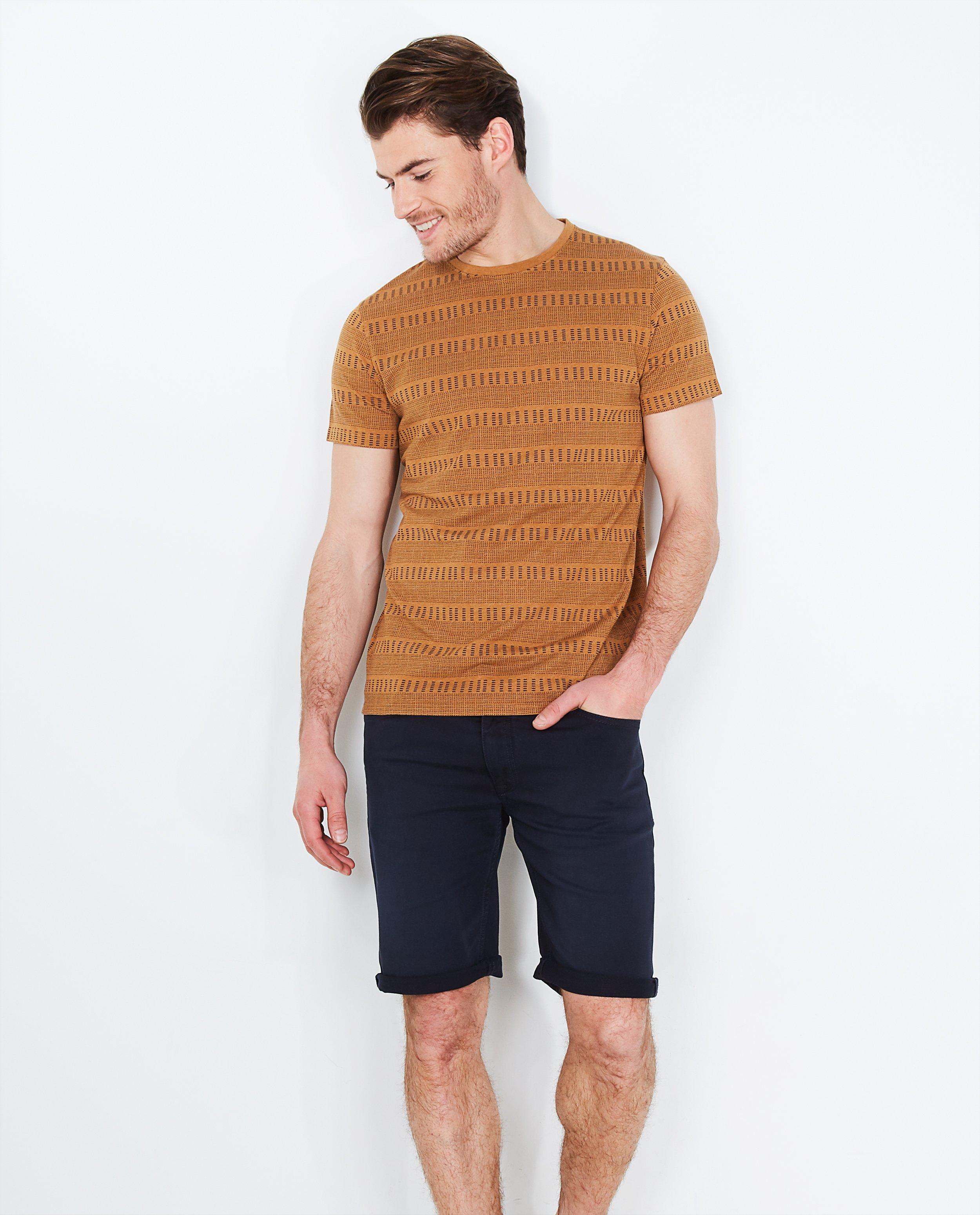 Camel T-shirt - met etnische print - JBC