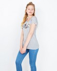 T-shirt met sierbloemen - en opschrift, in lichtgrijs - JBC