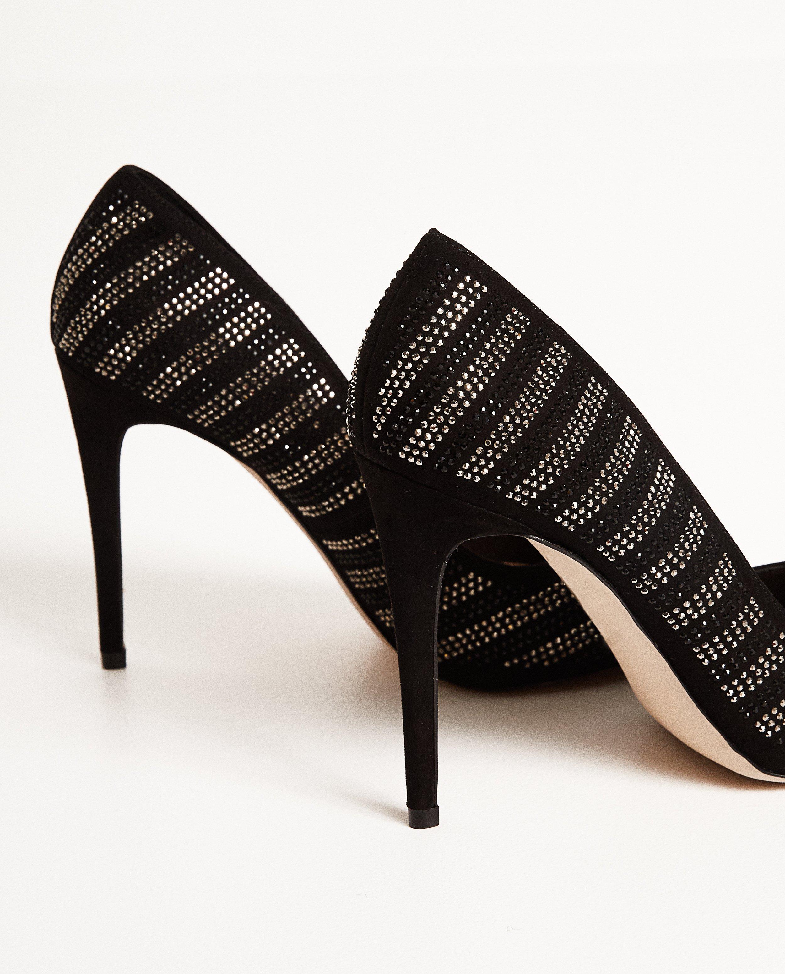 Schoenen - Zwarte hakken met steentjes