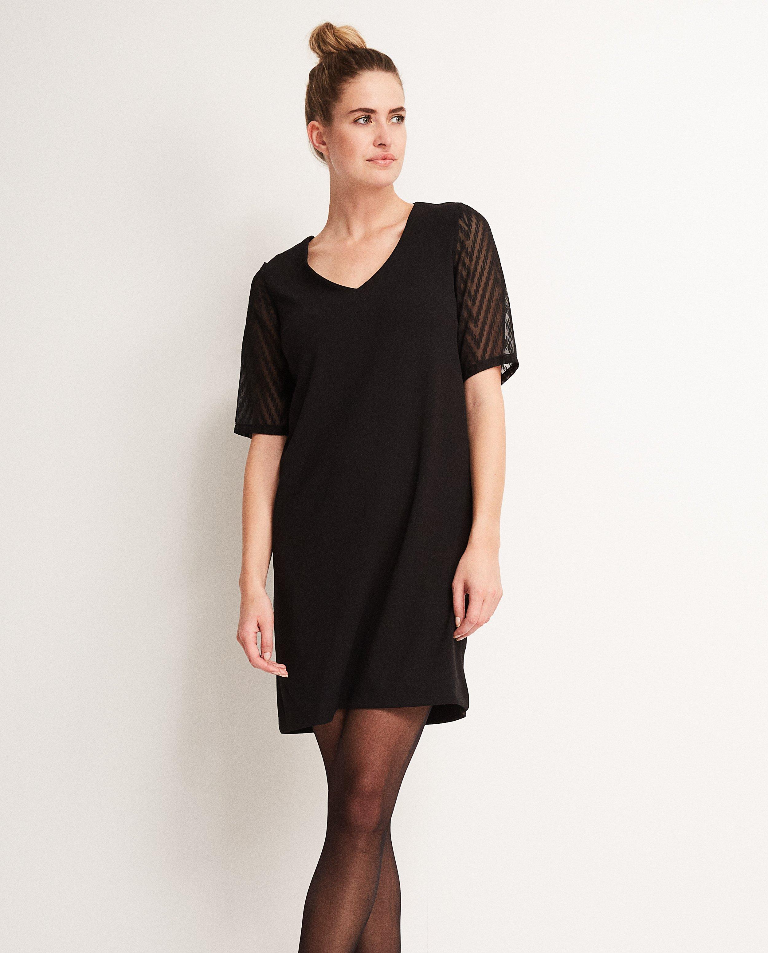 Robe &agrave; manches en dentelle - D&eacute;tails du produit - noir - image num&eacute;ro 2