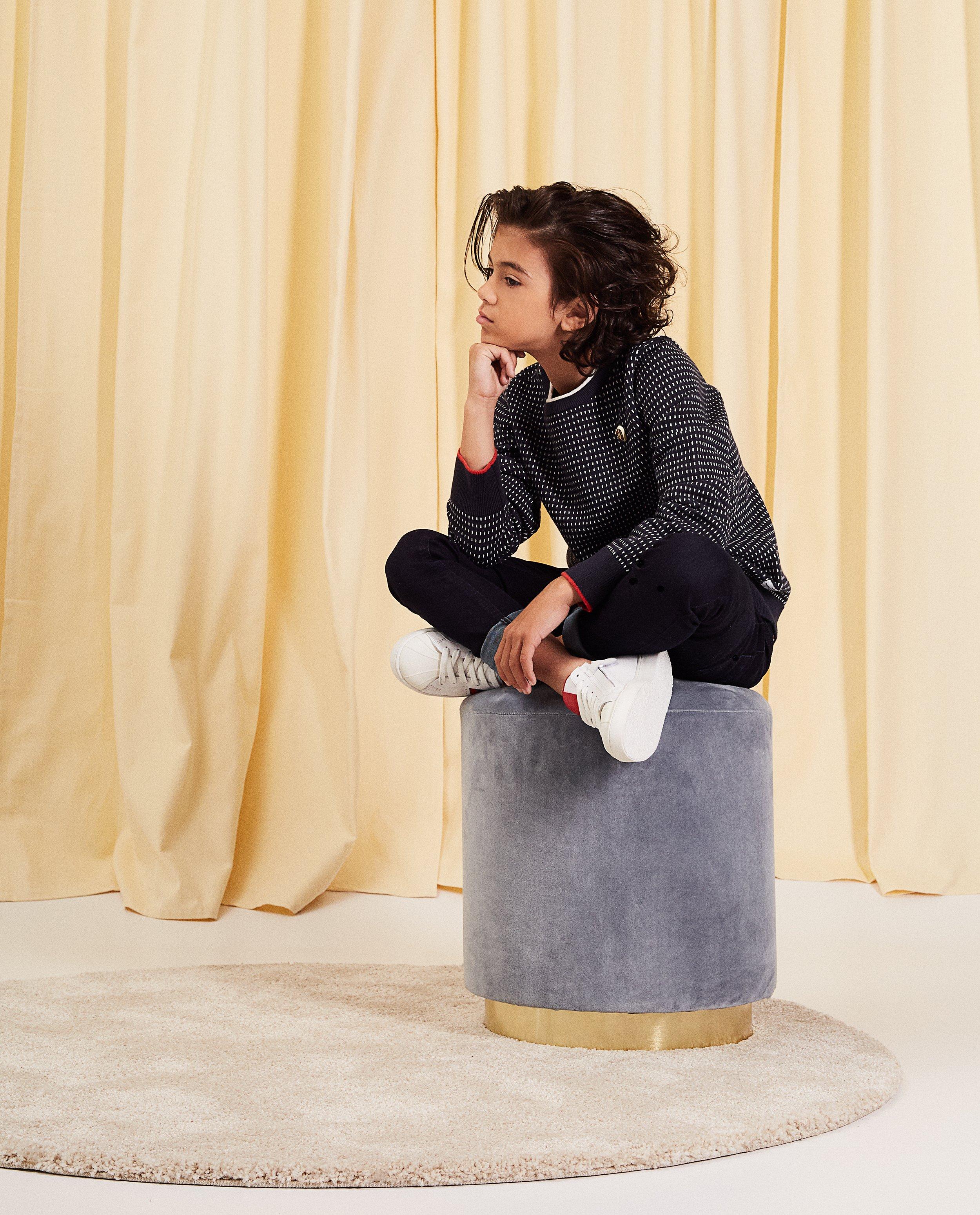 Pull, motif et broche communion - en coton - JBC