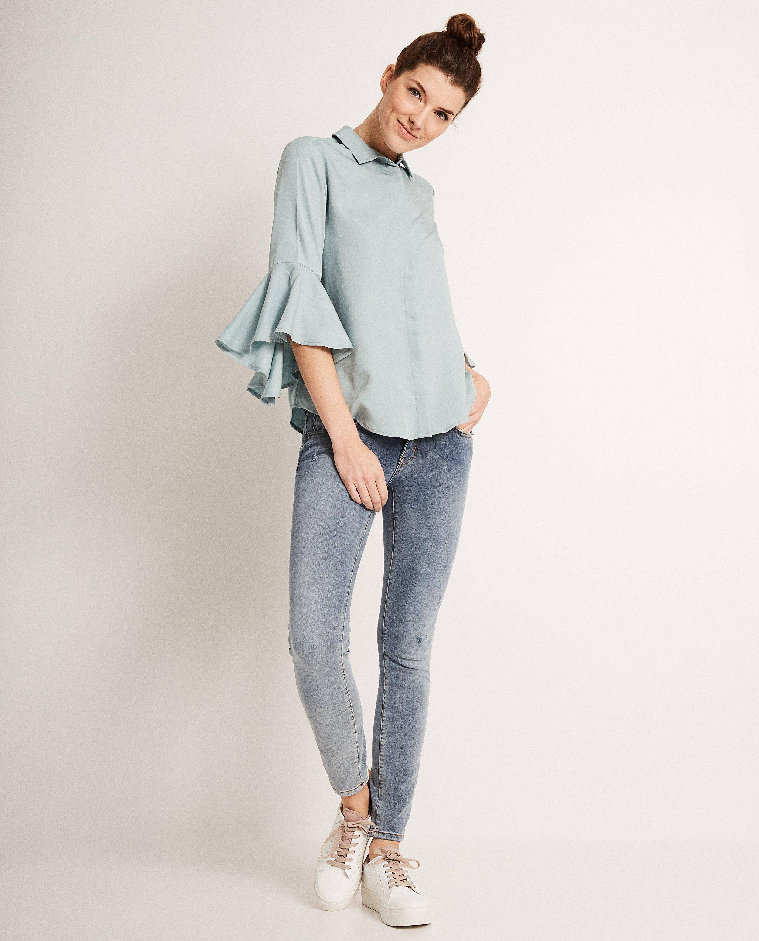 Viscose blouse met trompetmouwen - Product Detail - grijs - afbeelding nummer 1