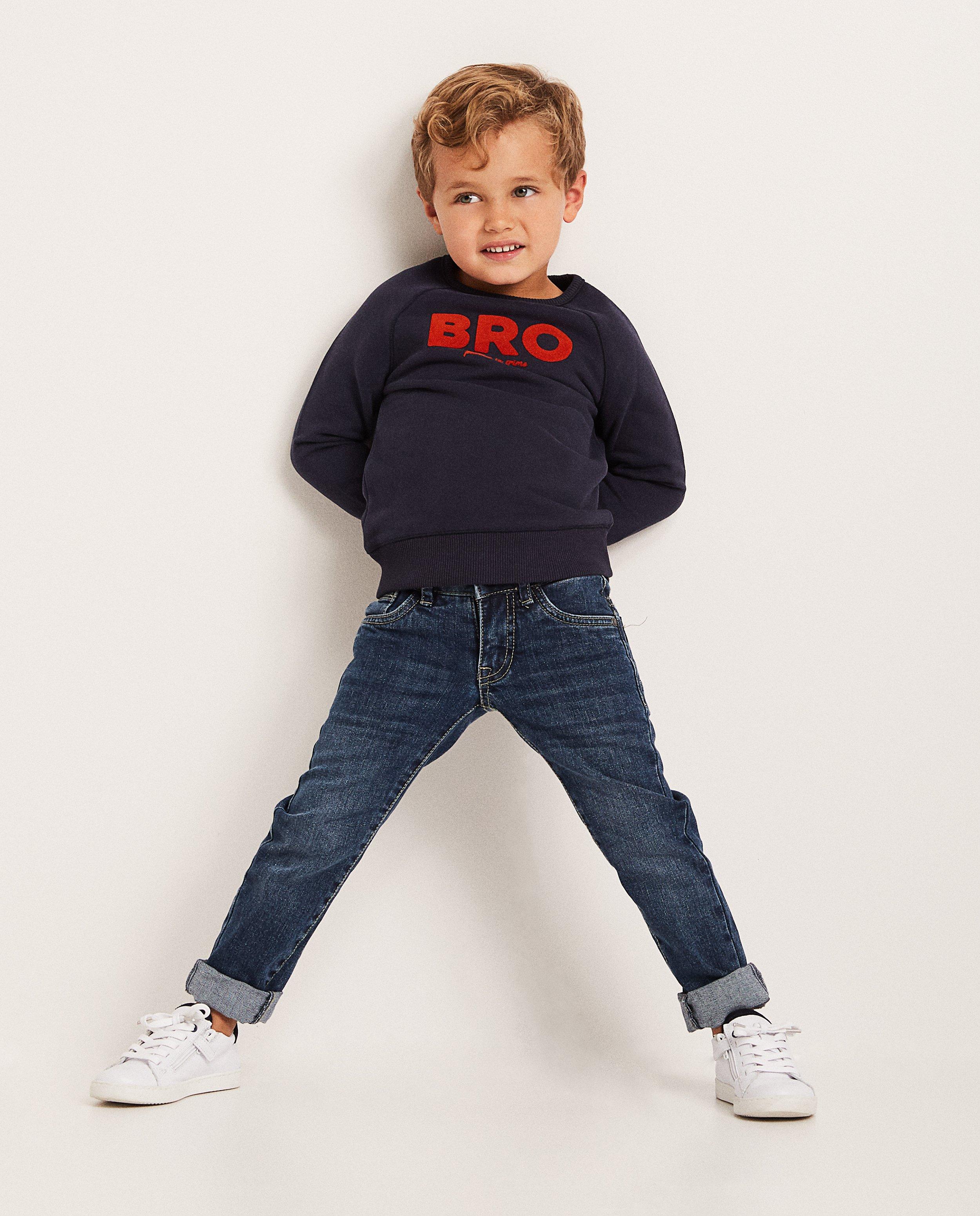 Sweater 'BRO', 2-7 jaar - #familystoriesjbc - JBC