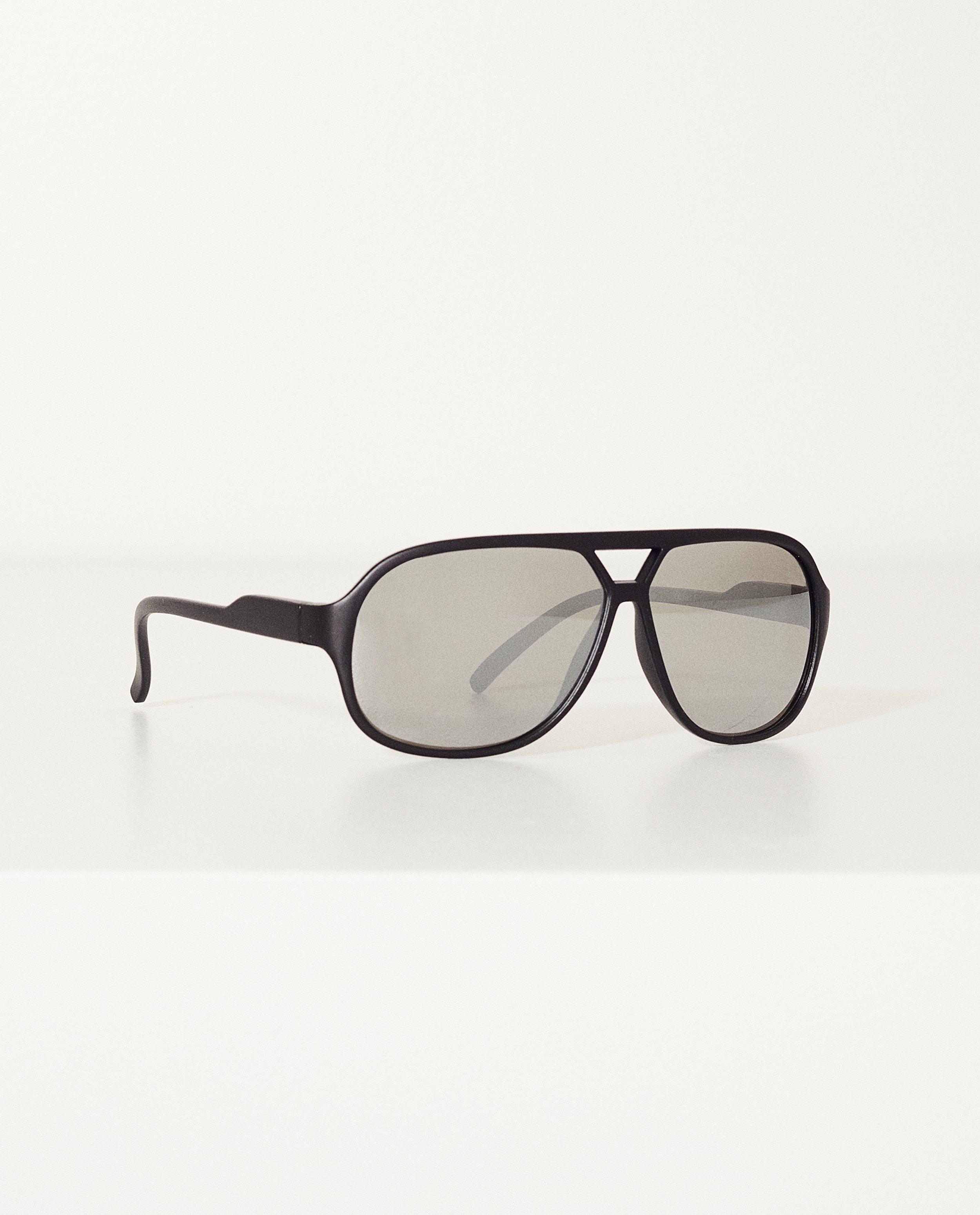 Lunettes de soleil  - verres miroir; noires - JBC