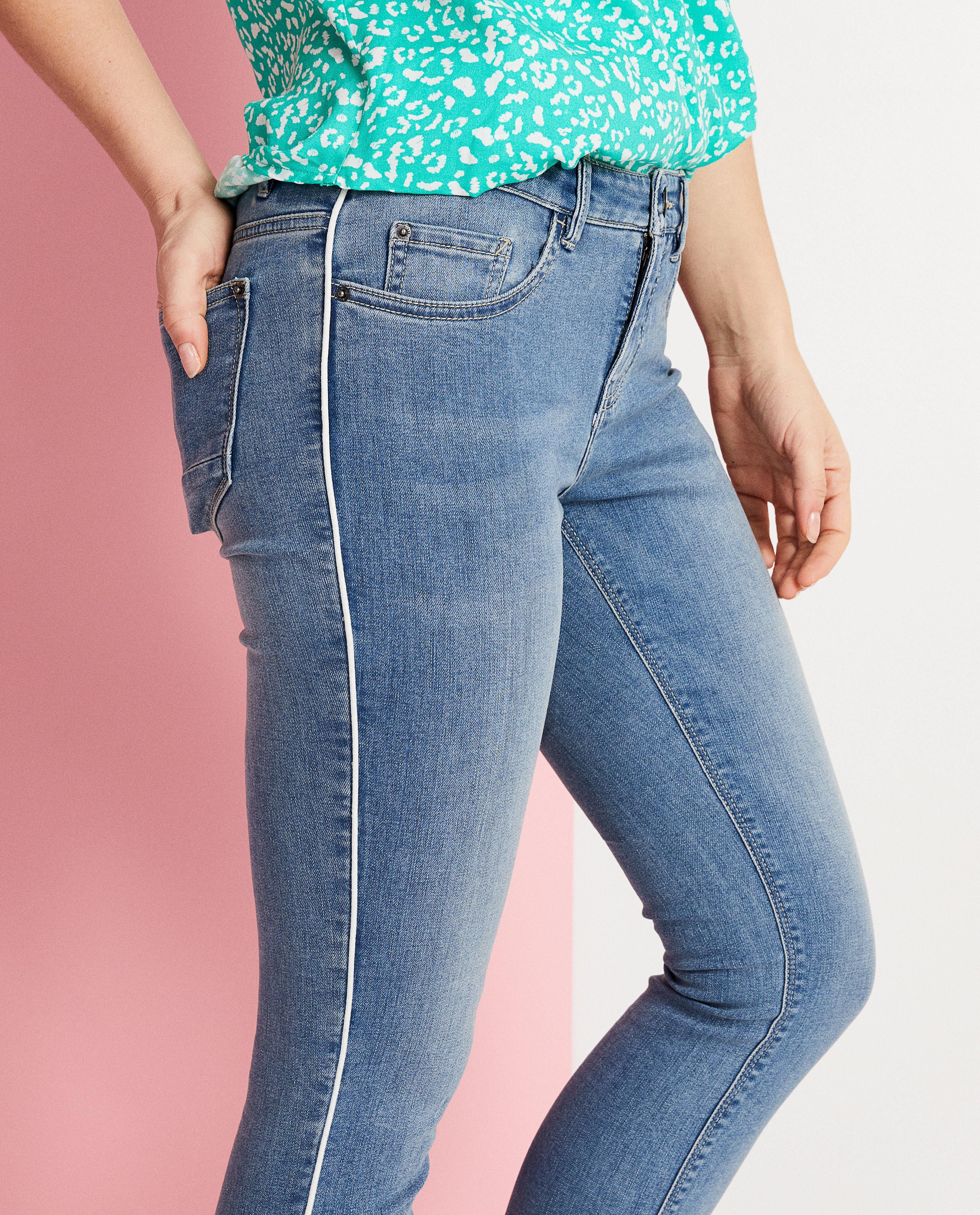 Jeans - Lichtblauwe skinny met biesje FAYE