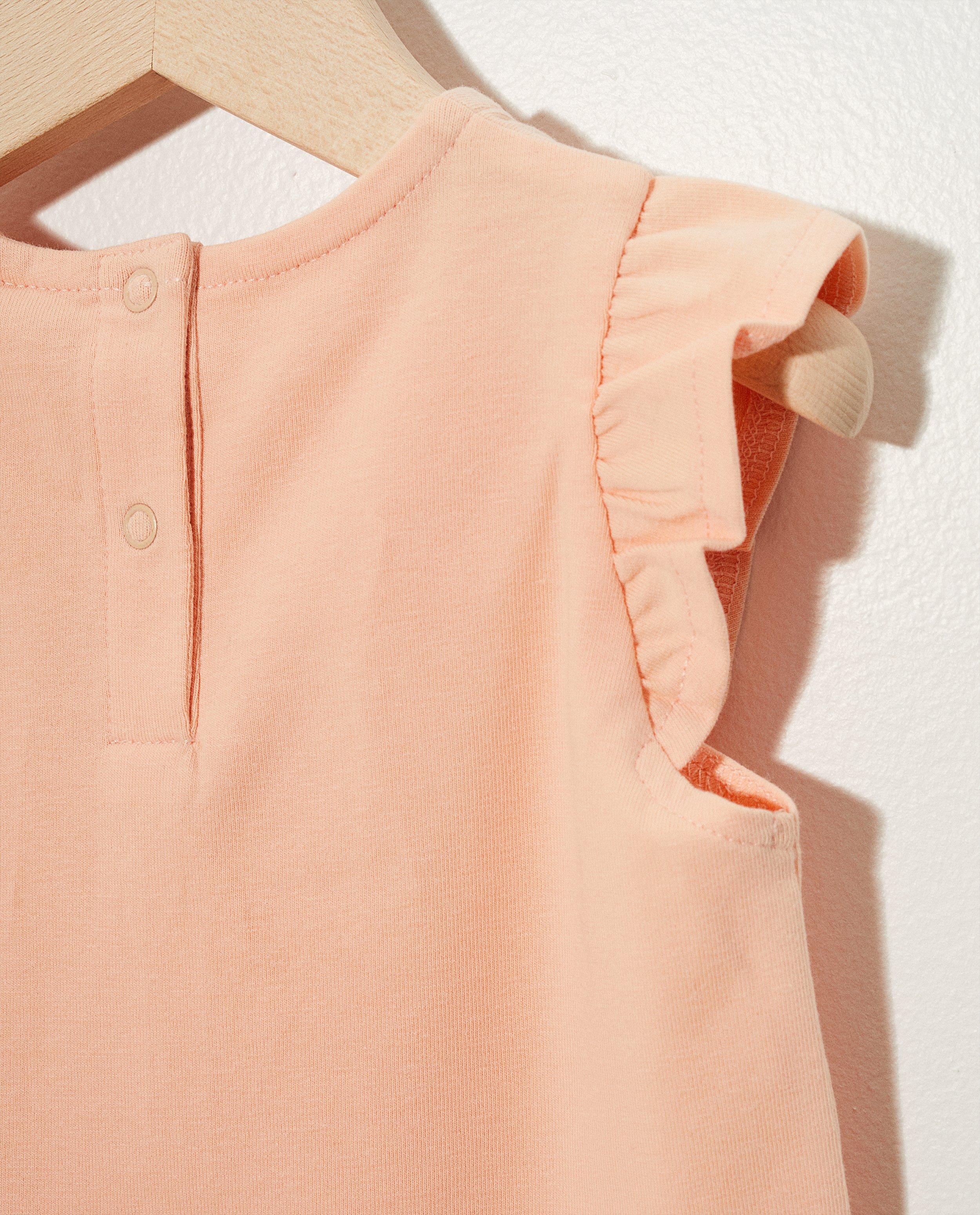 T-shirts - 