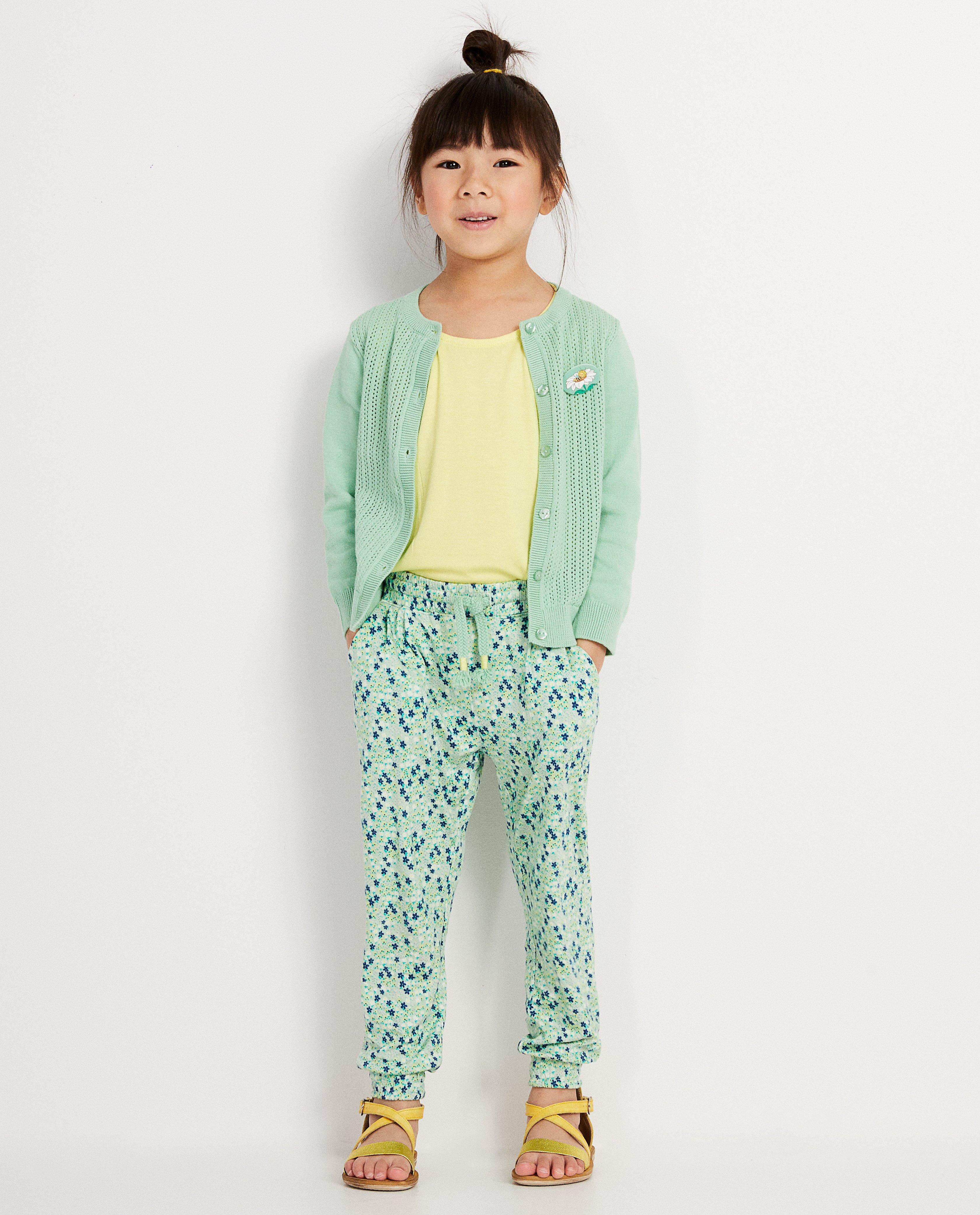 Mintgroene cardigan met ajour Maya - op het voorpand - Maya
