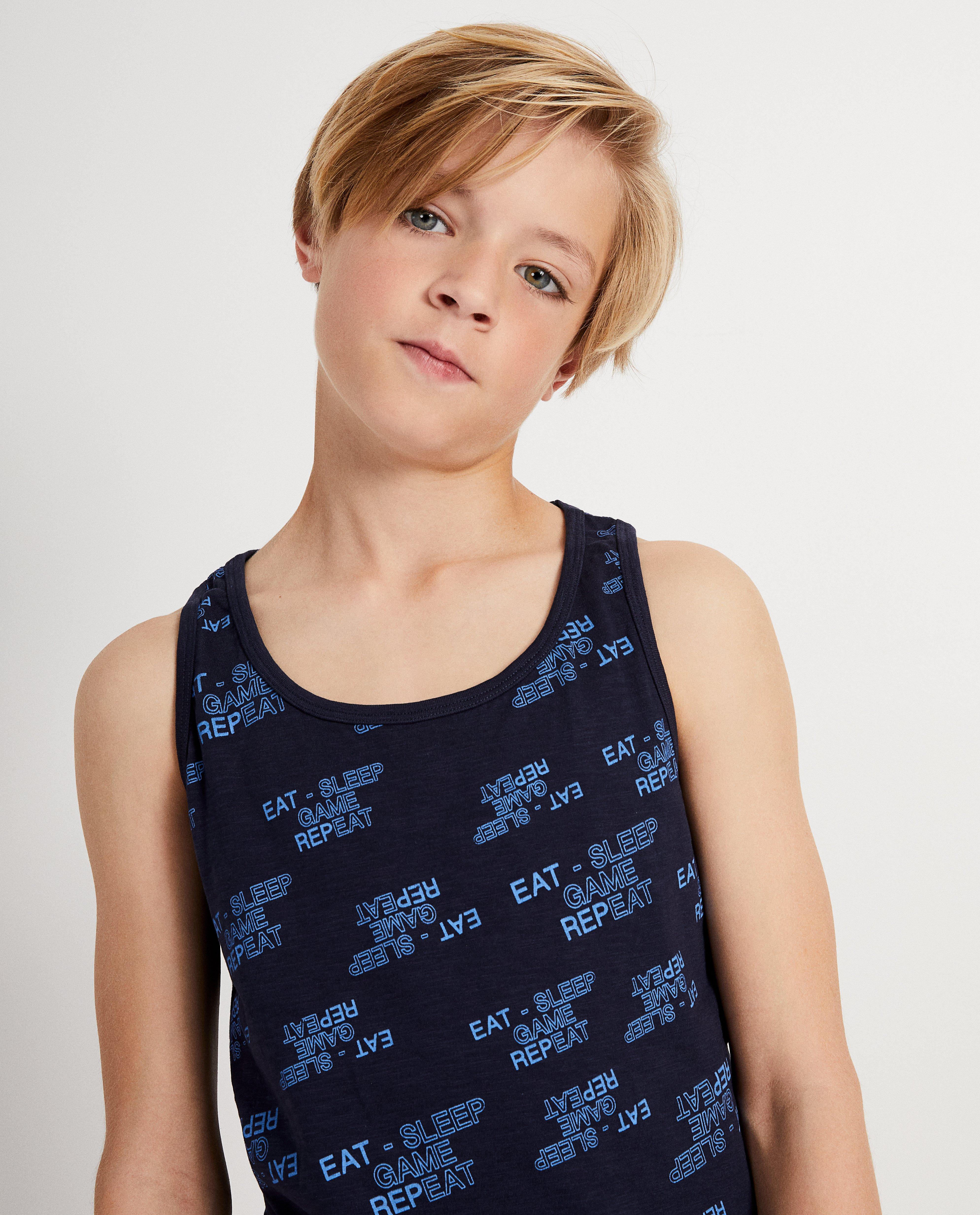 T-shirts - 