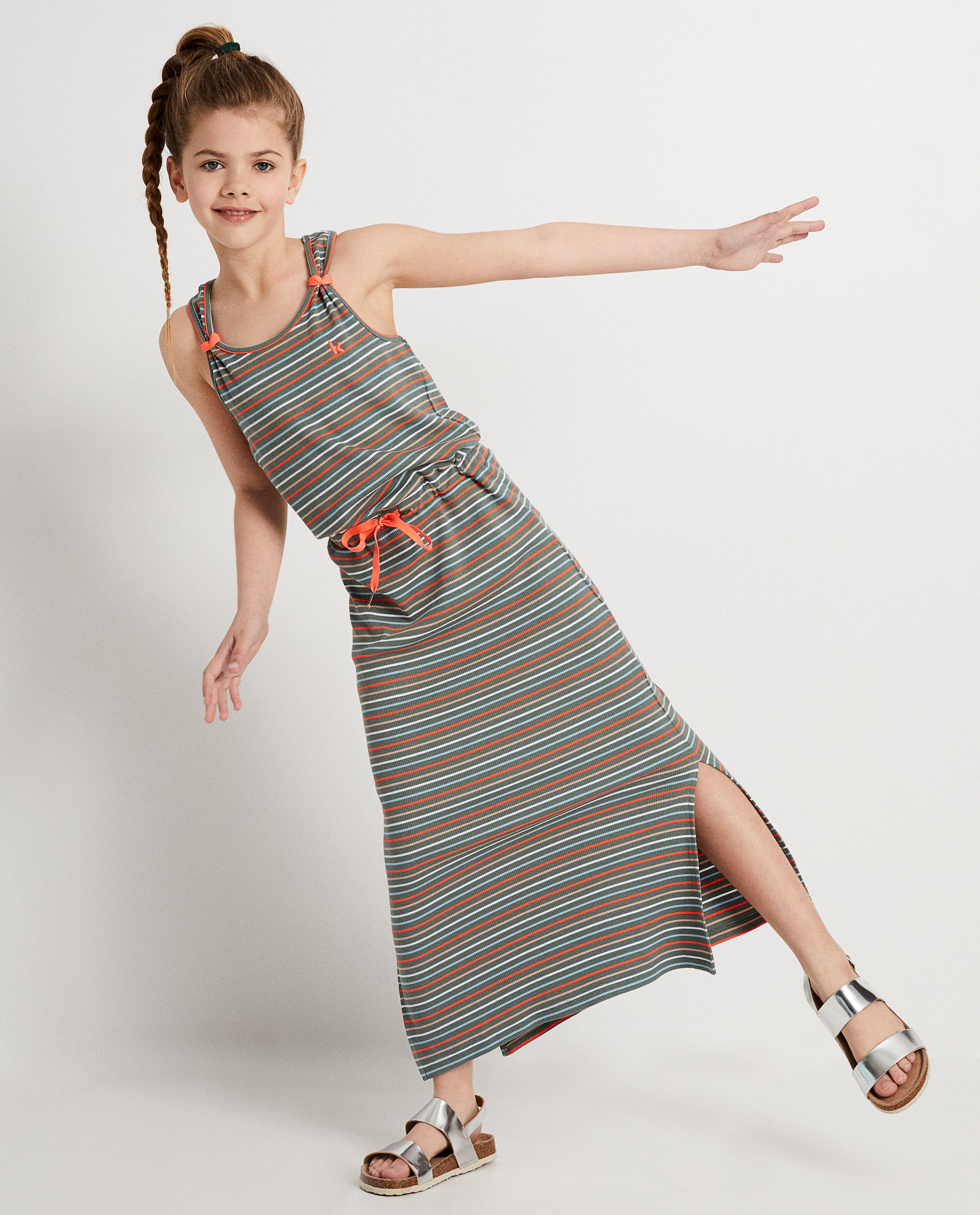 Robe maxi kaki rayée Ketnet - modèle seyant - Ketnet