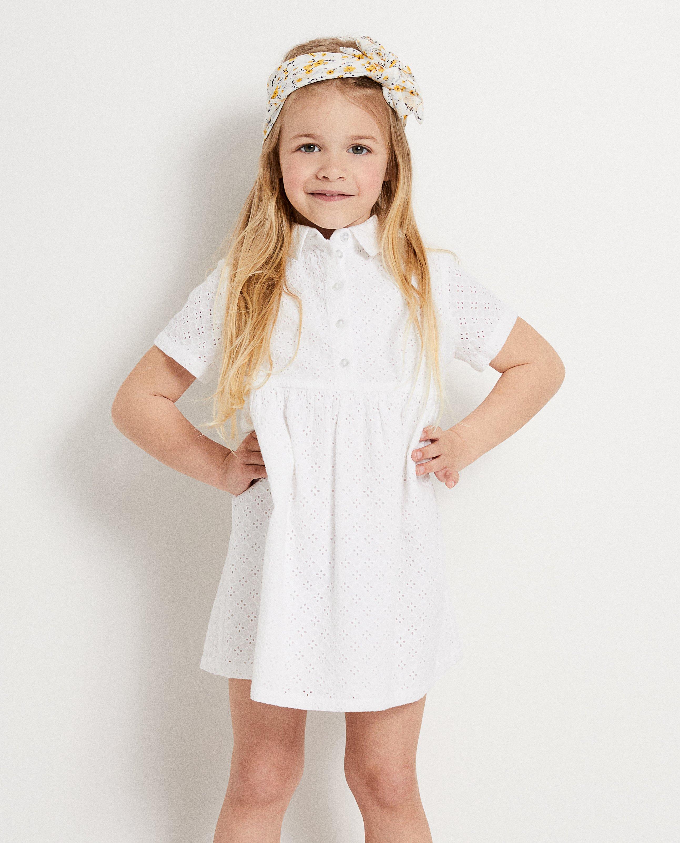 Robes - Robe blanche, broderie anglaise