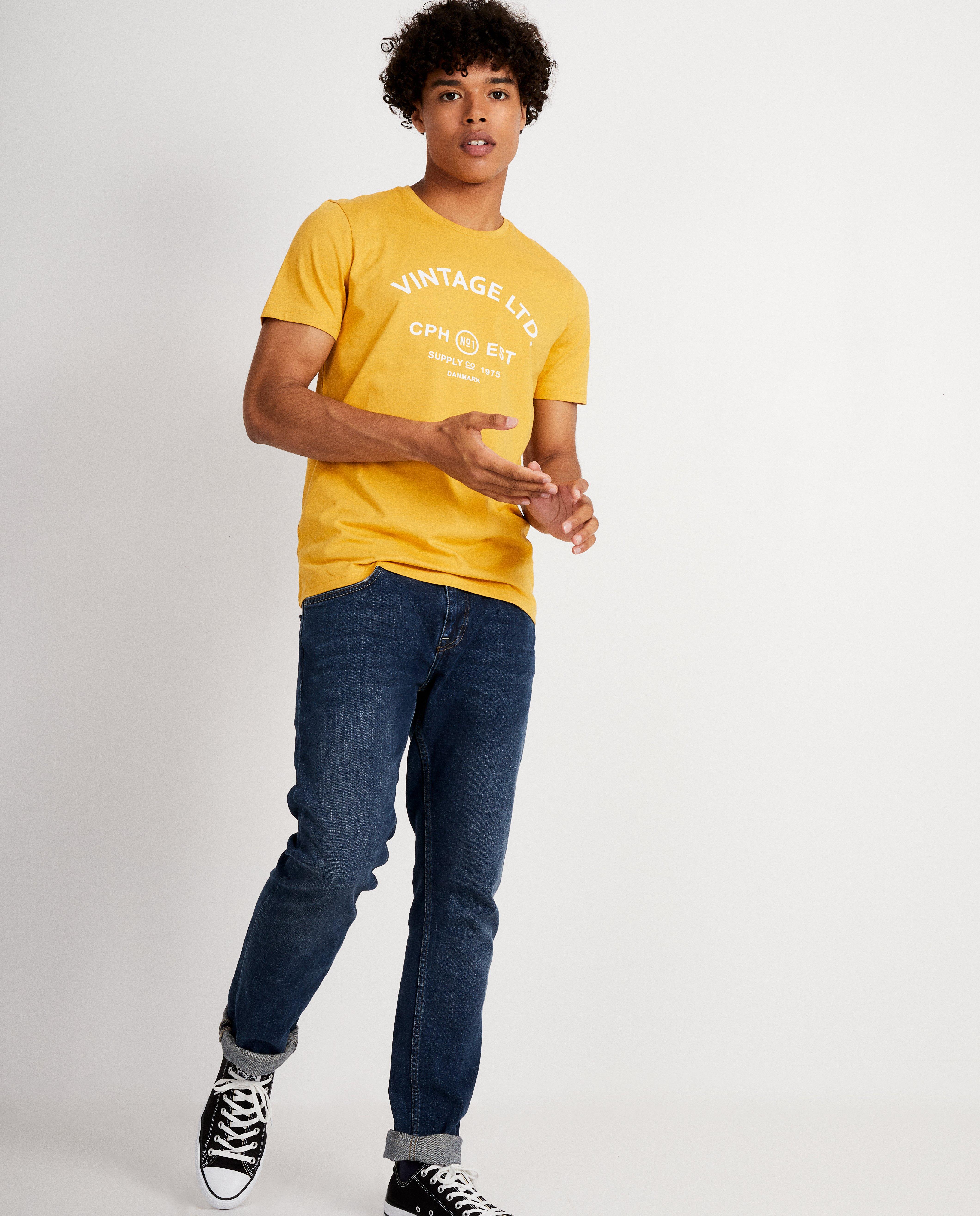 Geel T-shirt met 'vintage'-print - op de borst - JBC