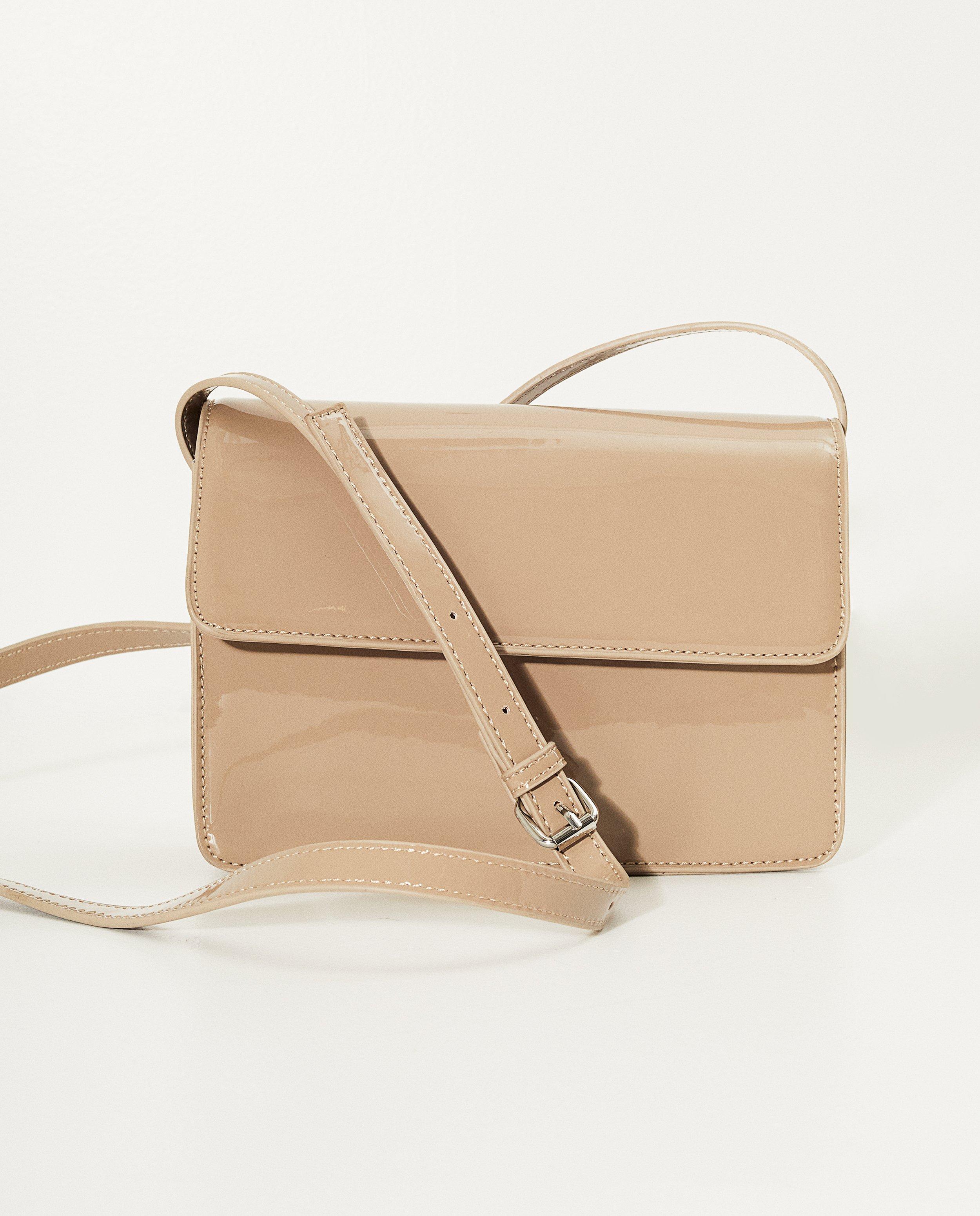 Beige handtas Pieces lak glanzend JBC JBC Belgie Belgie