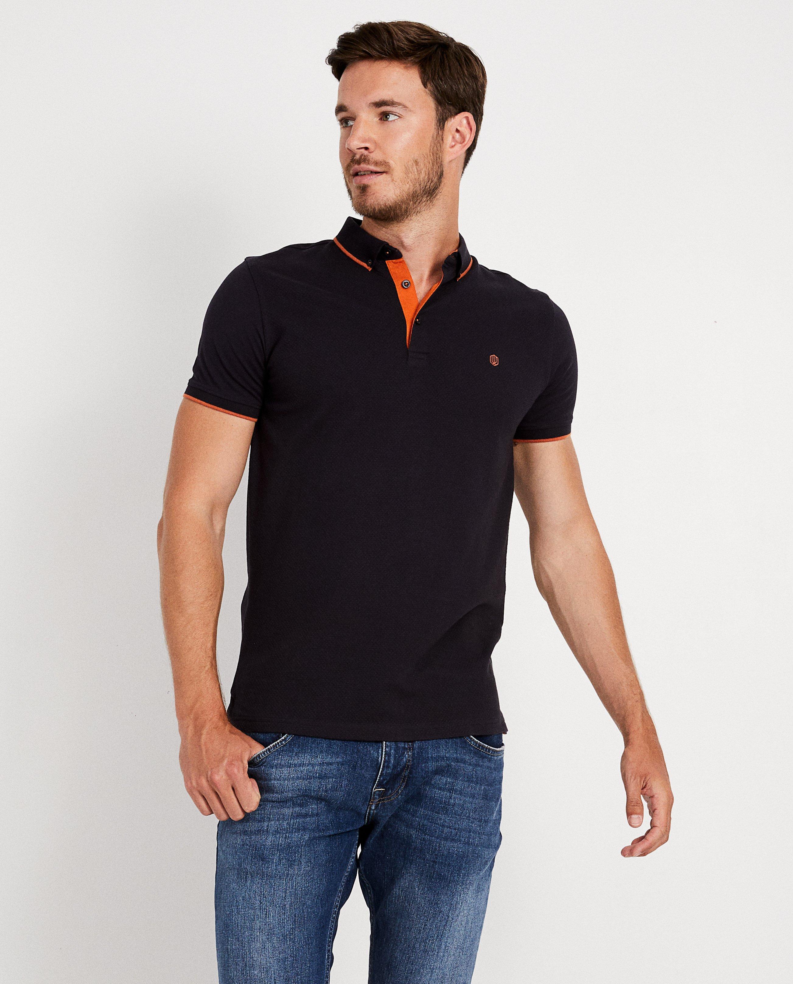 Polos - Polo bleu, motif en relief