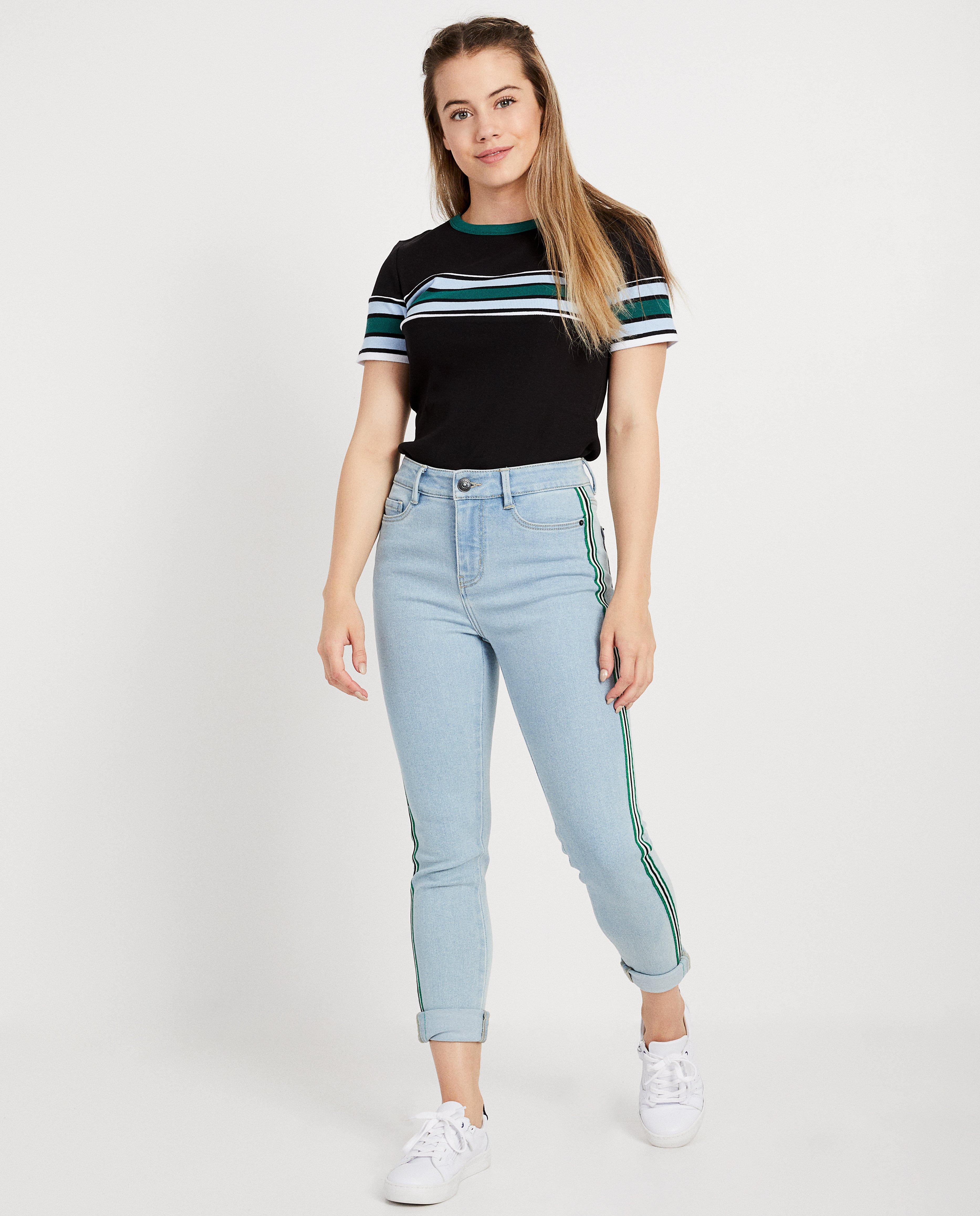 Lichtblauwe superskinny AUTUMN - met sierbiesje - JBC