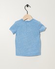 T-shirts - T-shirt bleu avec un arc-en-ciel