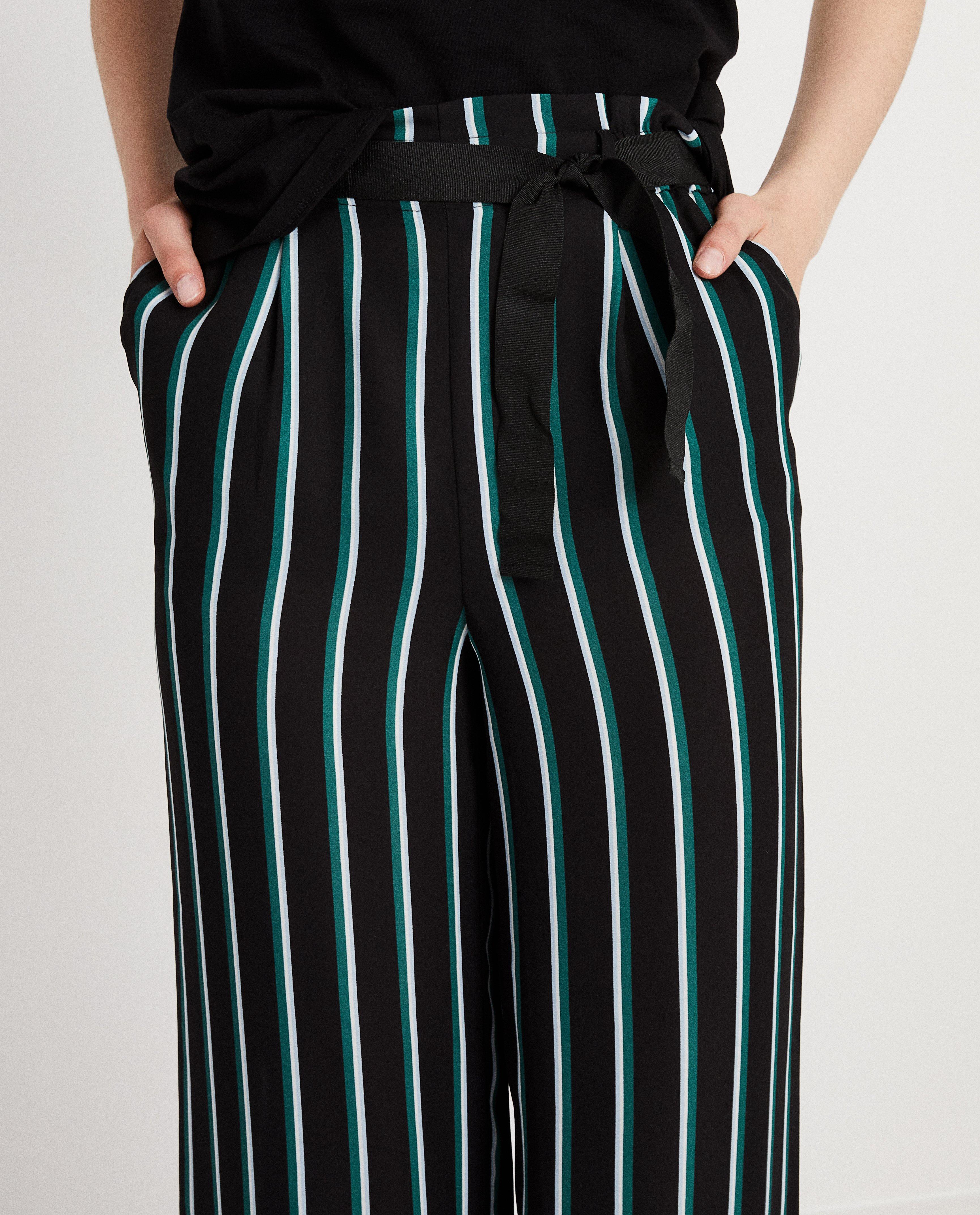 Broeken - Zwarte broek met strepen