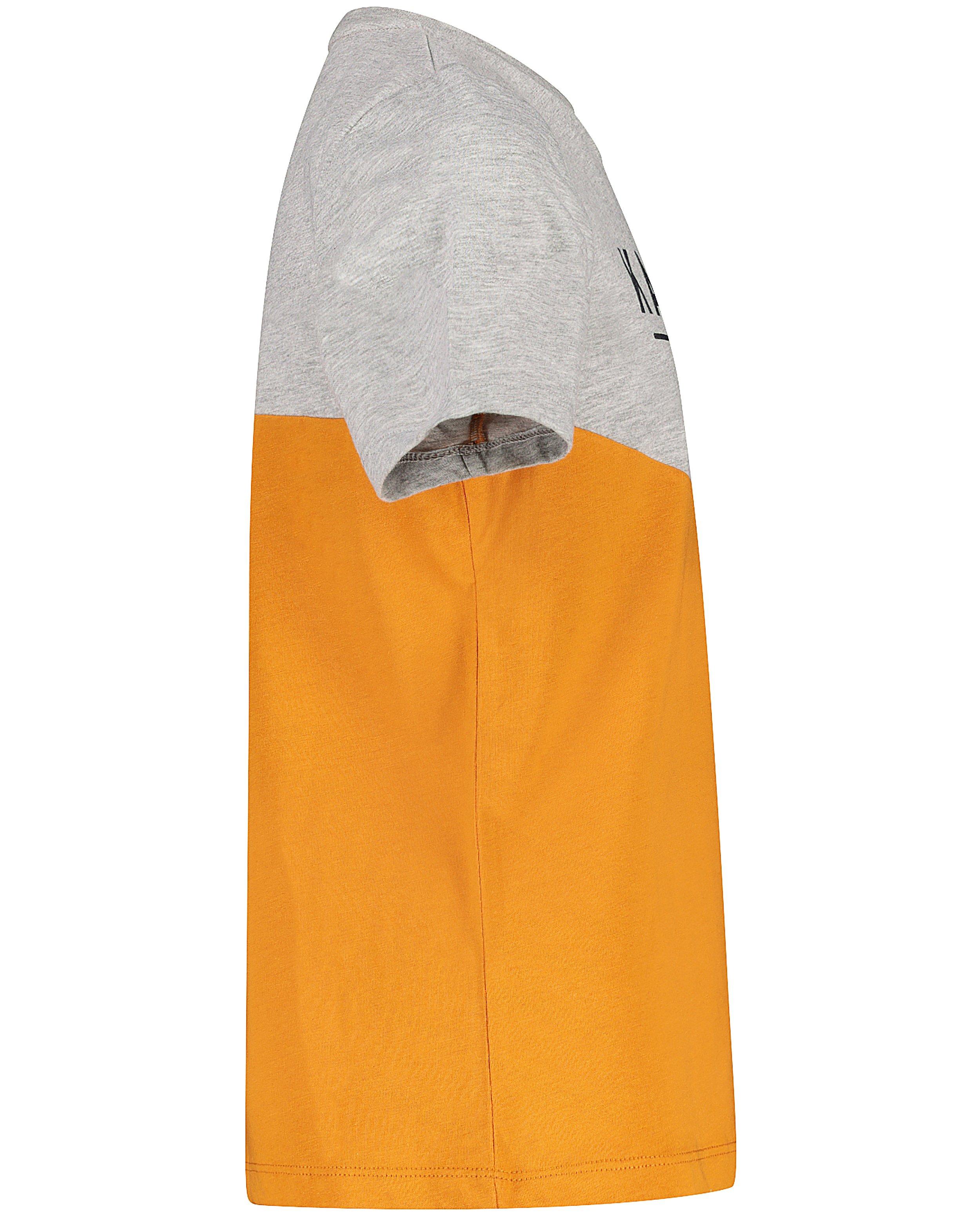 T-shirts - 