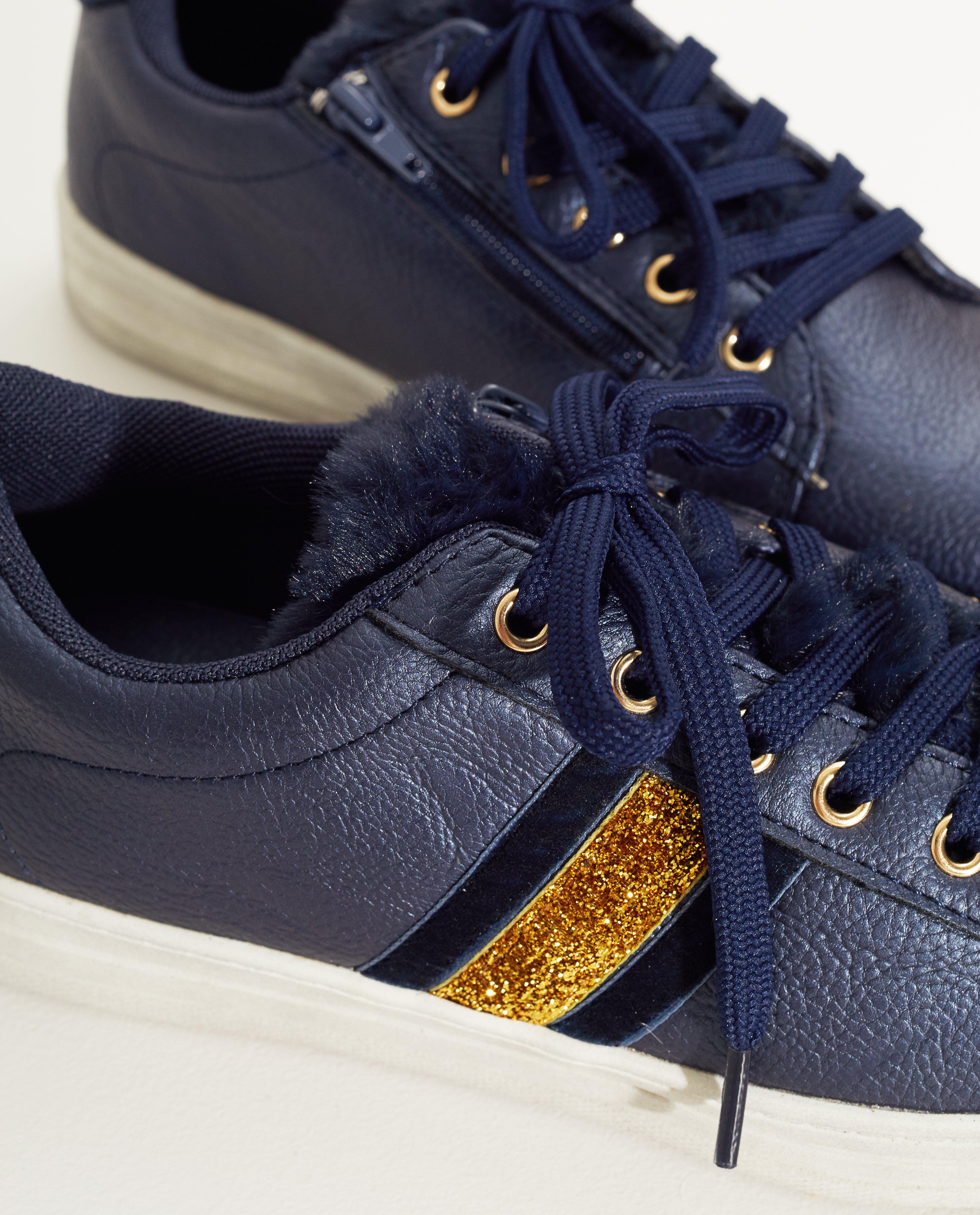 Blauwe sneakers, maat 33-38 - Product Detail - donkerblauw - afbeelding nummer 2