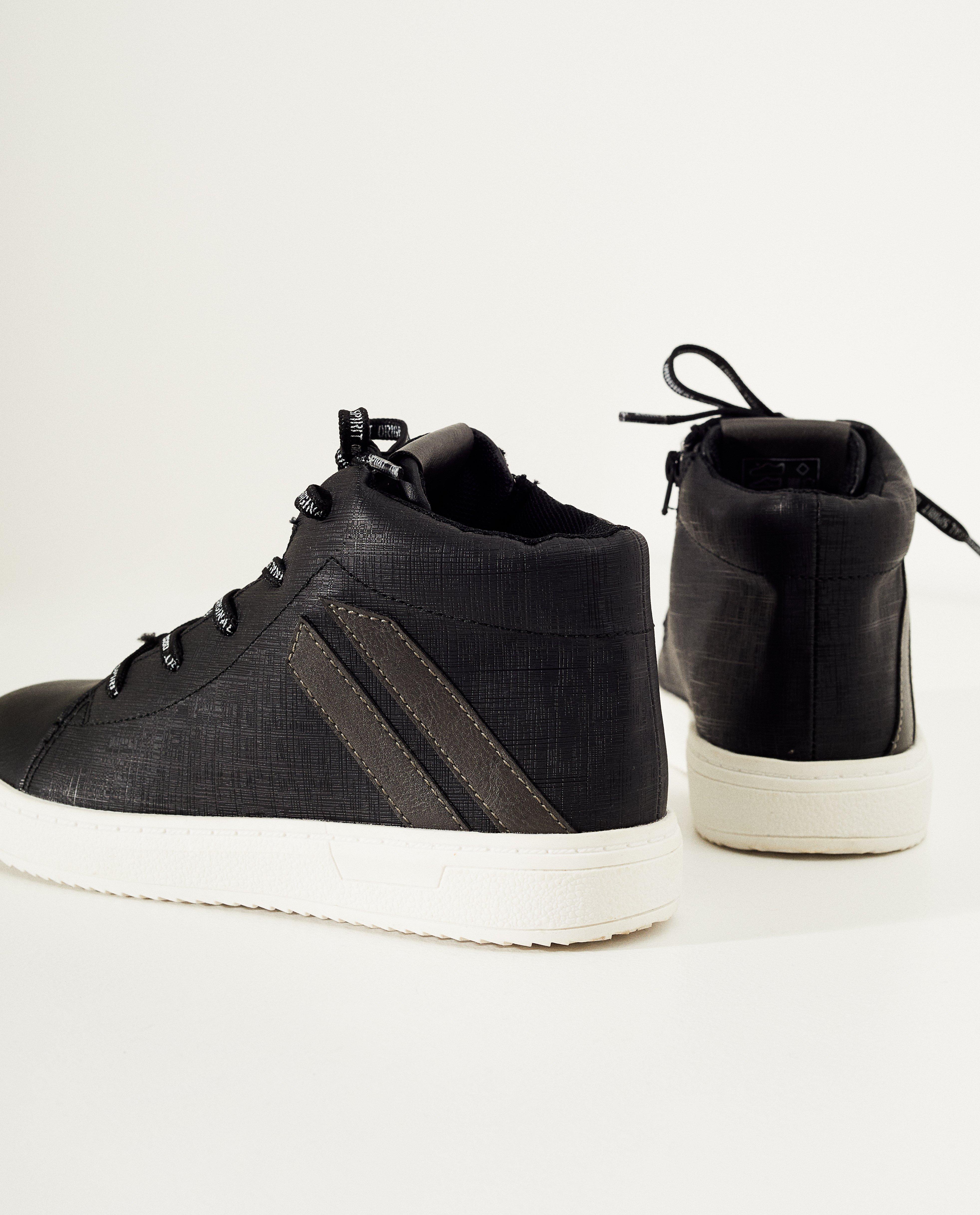 Schoenen - Zwarte hoge sneakers, maat 33-38