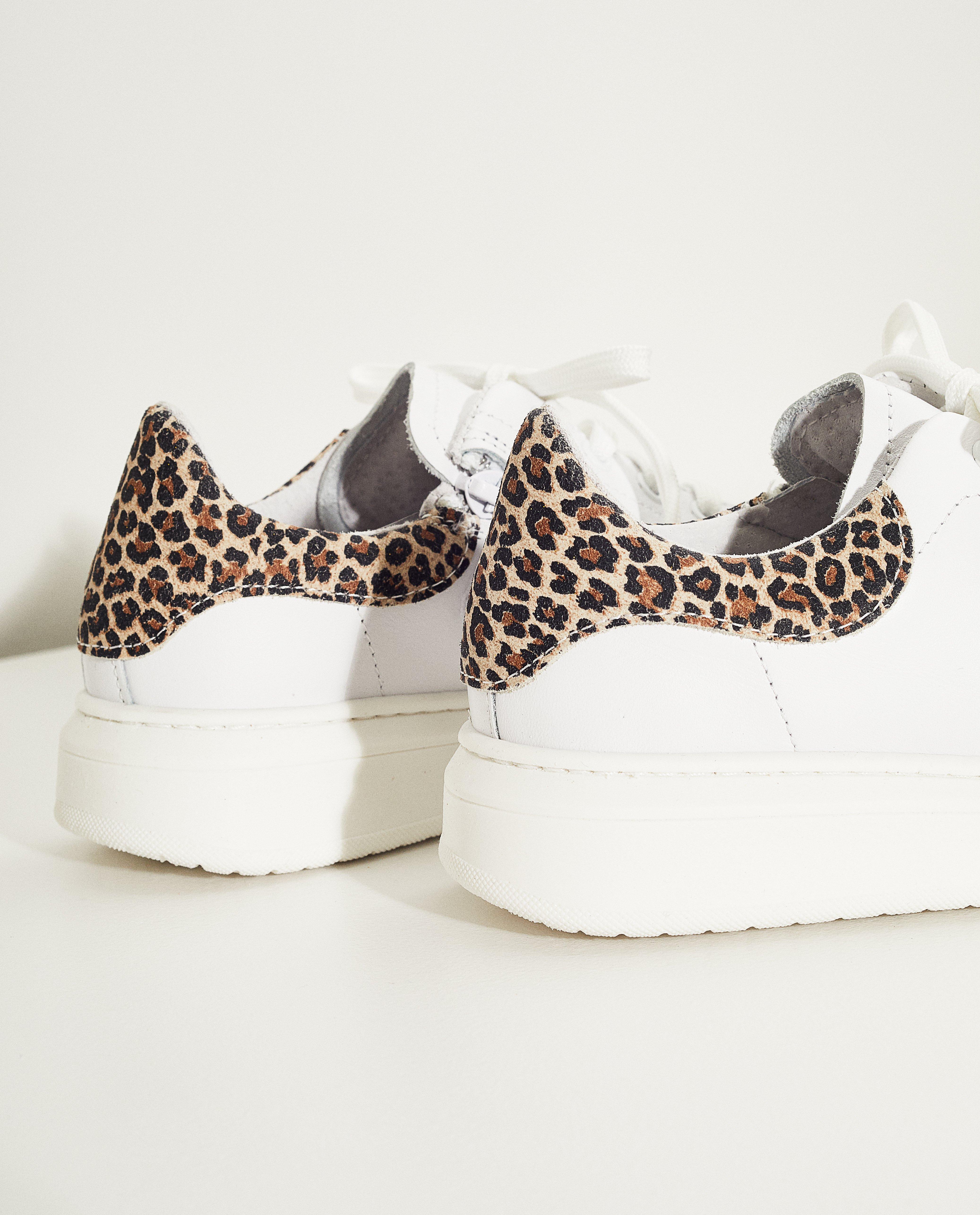 Schoenen - Witte sneakers, maat 33-36