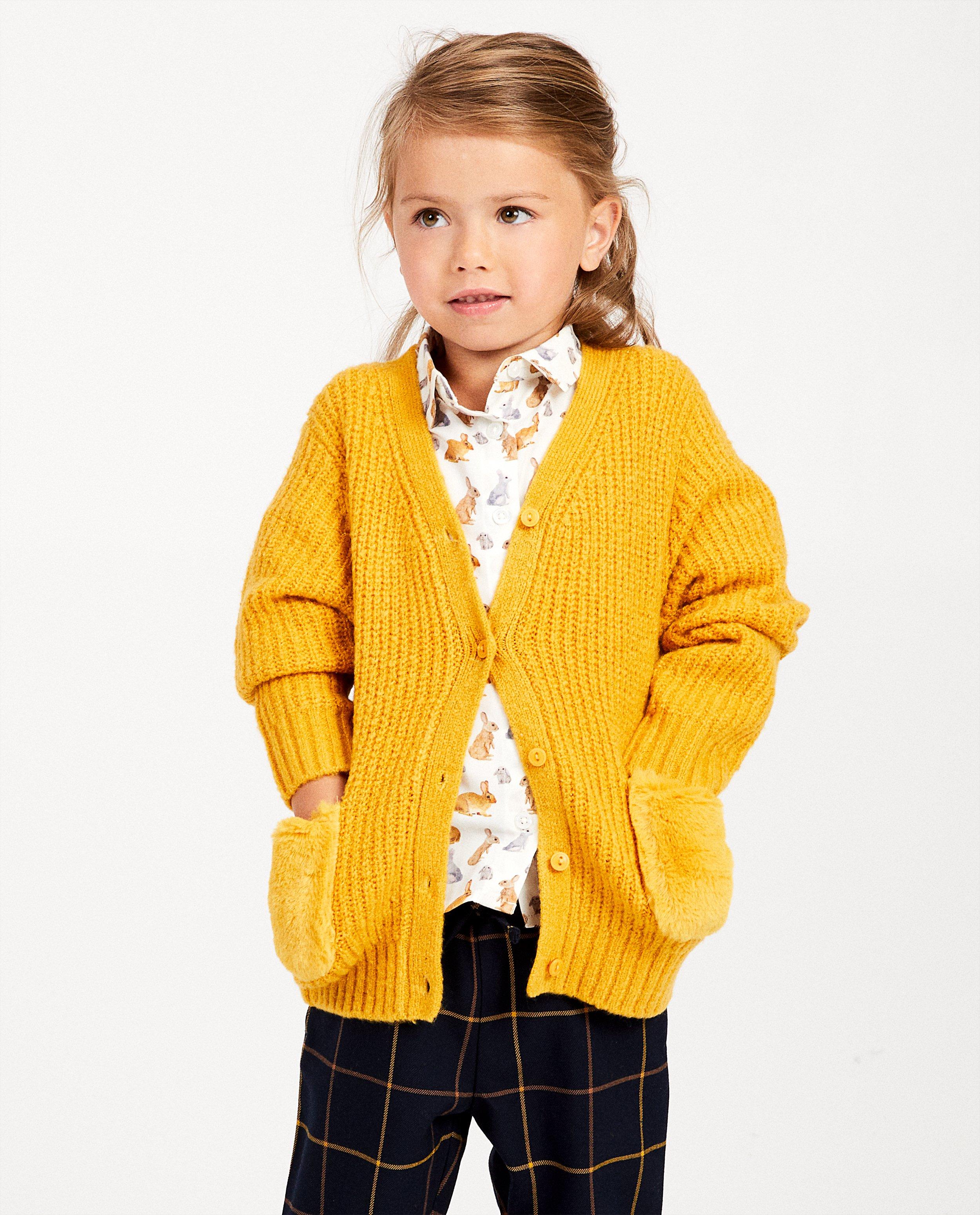 Cardigans - Gilet jaune, poches en fourrure