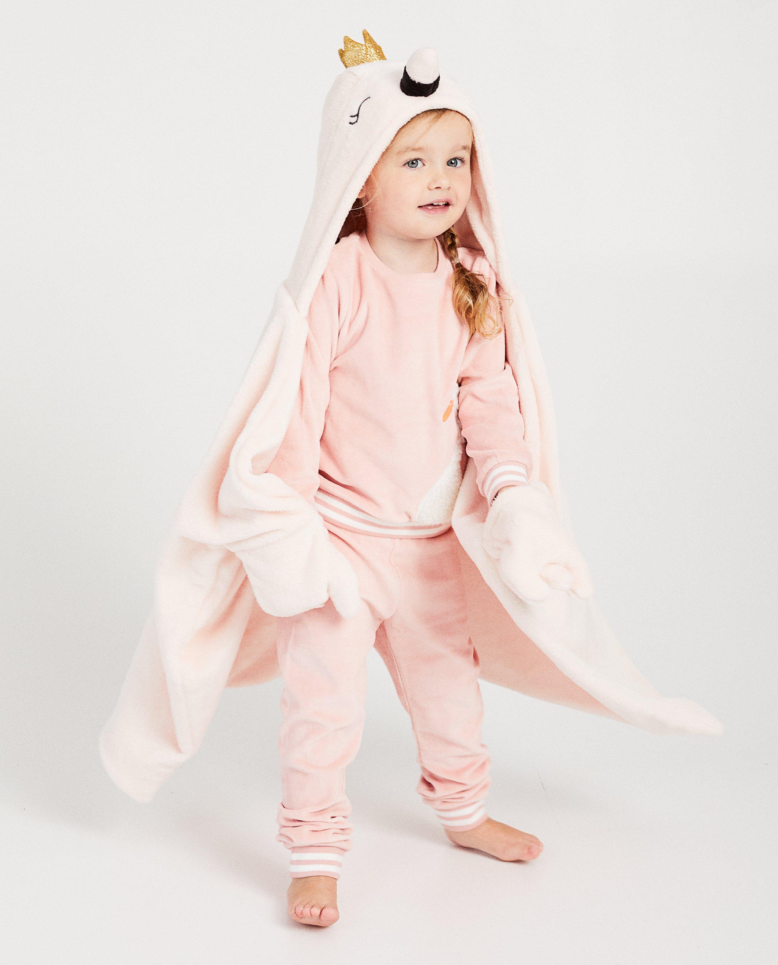 Gadgets - Lichtroze fluffy deken met kap