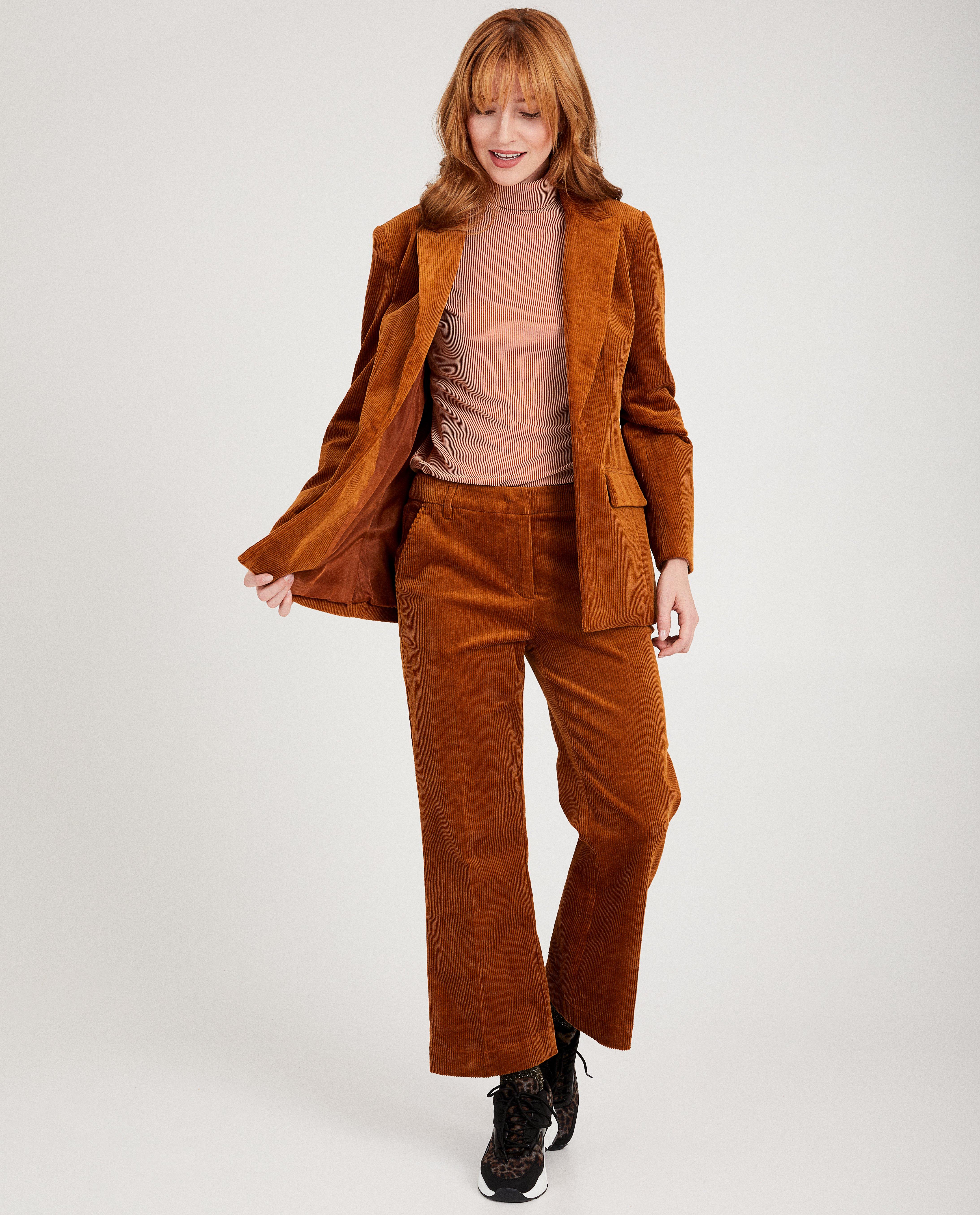 Cognac blazer Karen Damen - van ribfluweel - Karen Damen
