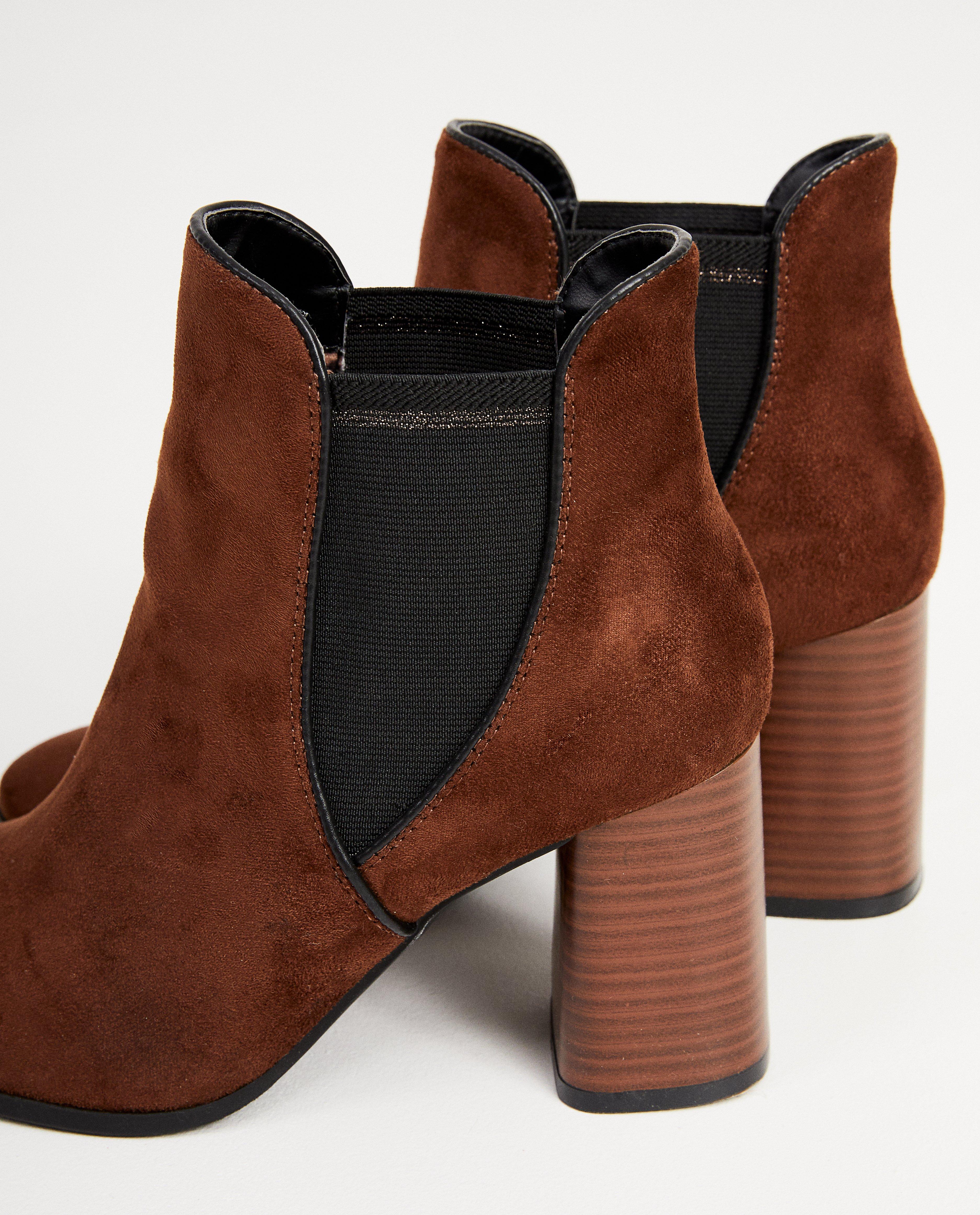 Schoenen - Bruine laarsjes van suède Sora