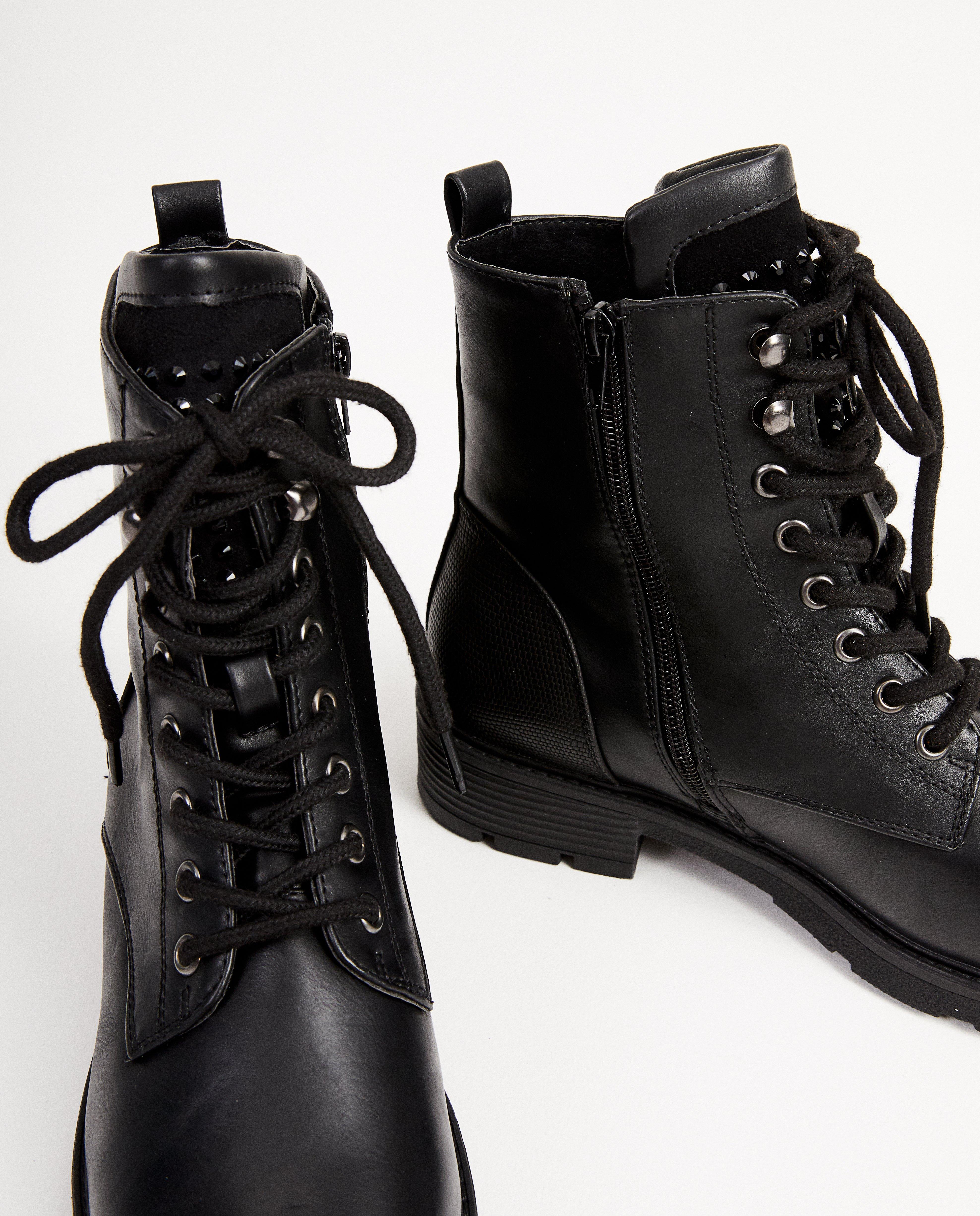 Schoenen - Zwarte laarsjes