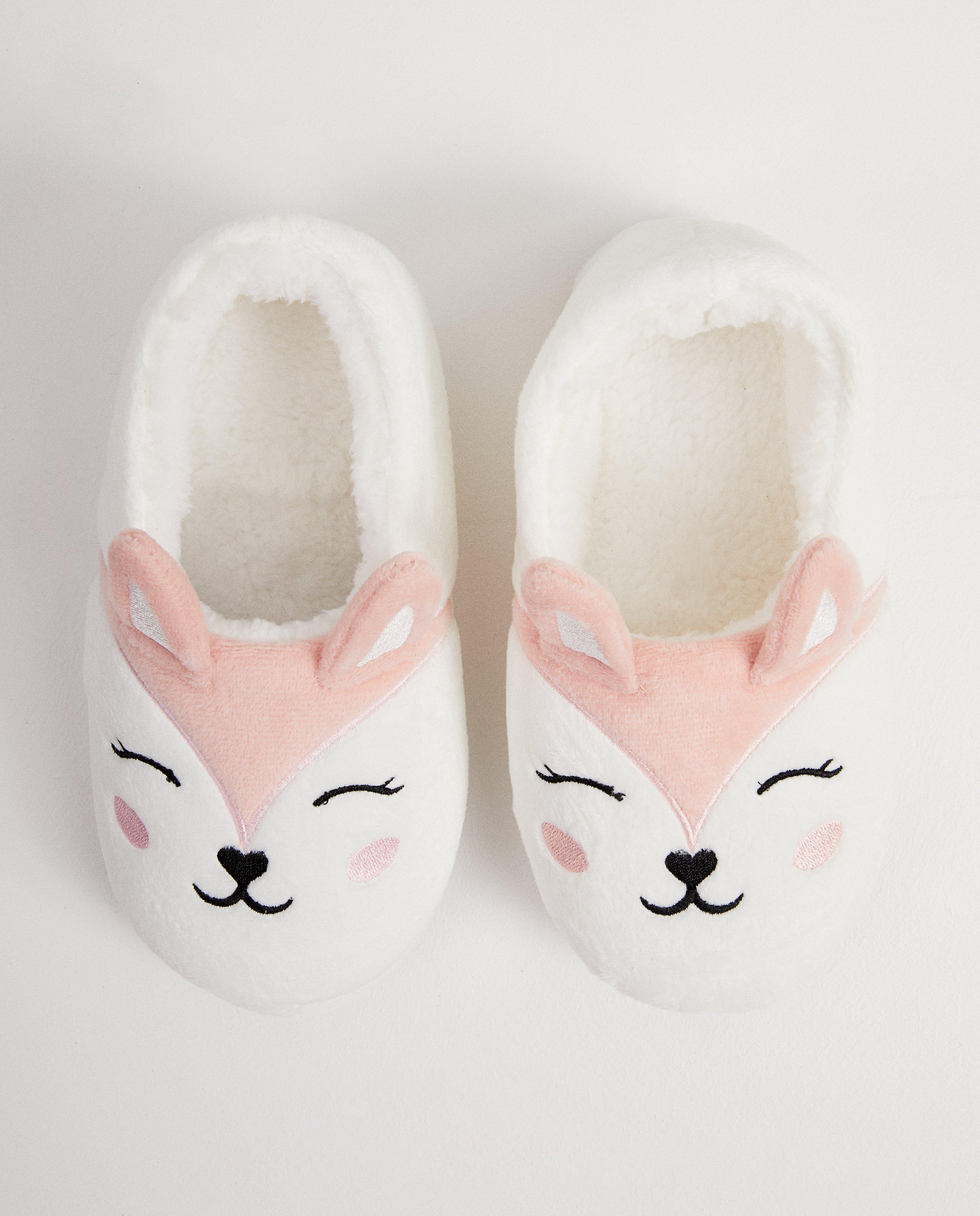 Schoenen - Witte pantoffels met diertje