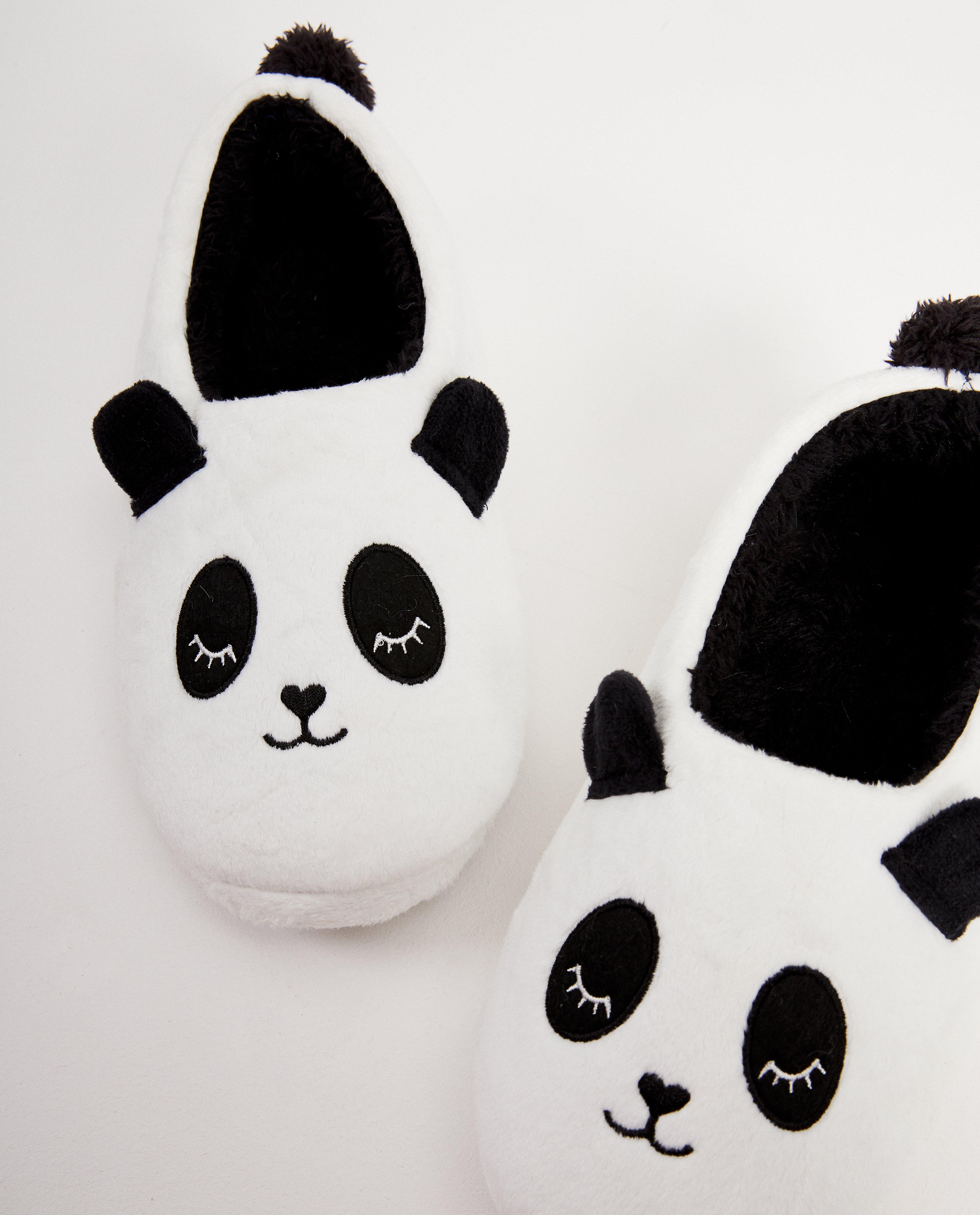 Schoenen - Witte panda pantoffels