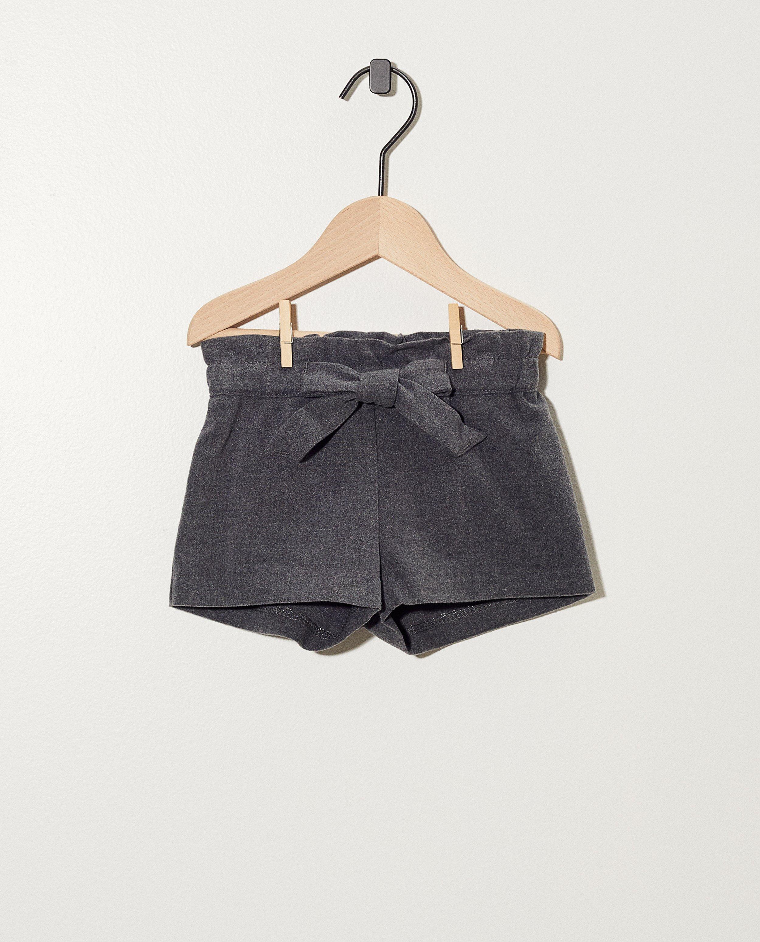 Grijze short - Product Detail - grijs - afbeelding nummer 1
