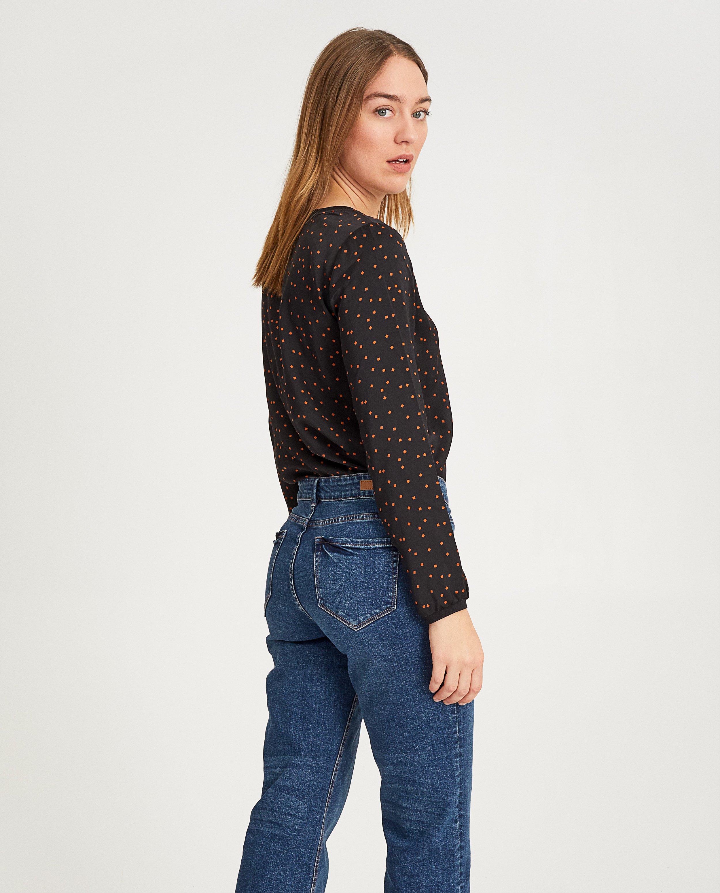 Chemises - Zwarte blouse met vierkantjes