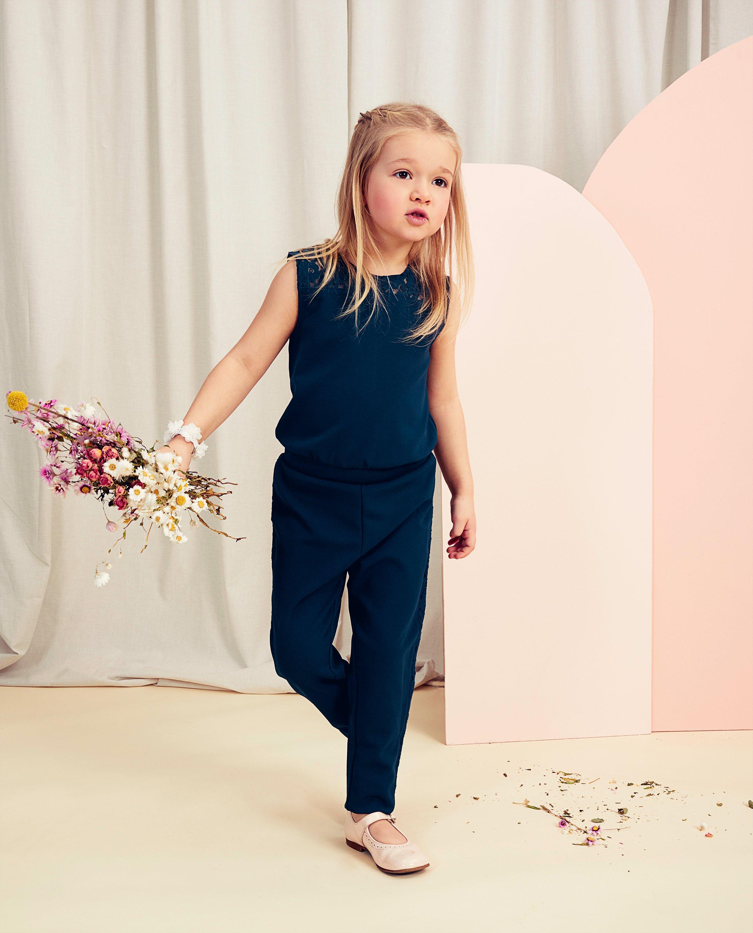 Blauwe jumpsuit met kant Communie - bloemenkant - Milla Star
