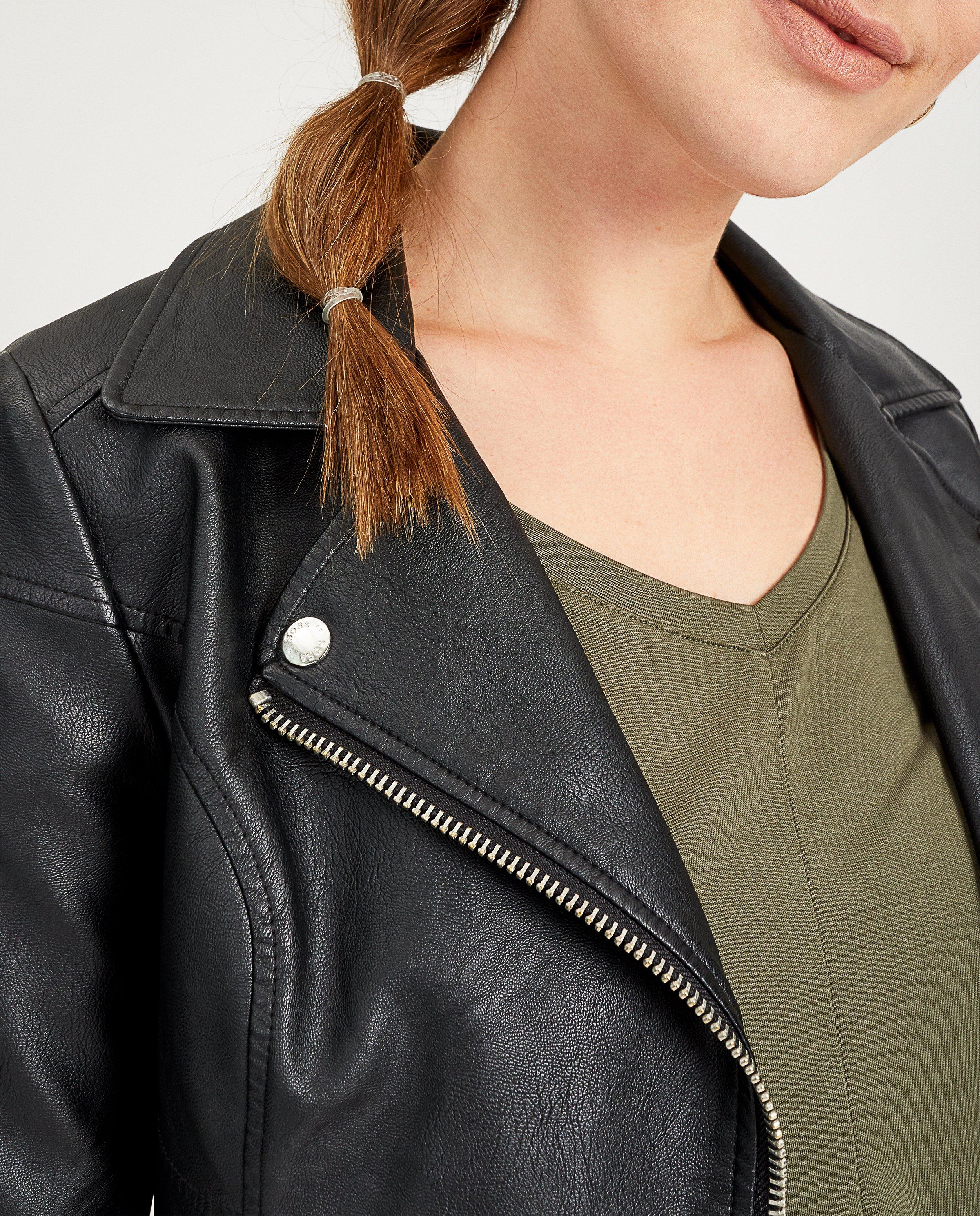 Blazers - Zwarte faux-lederen jas Sora