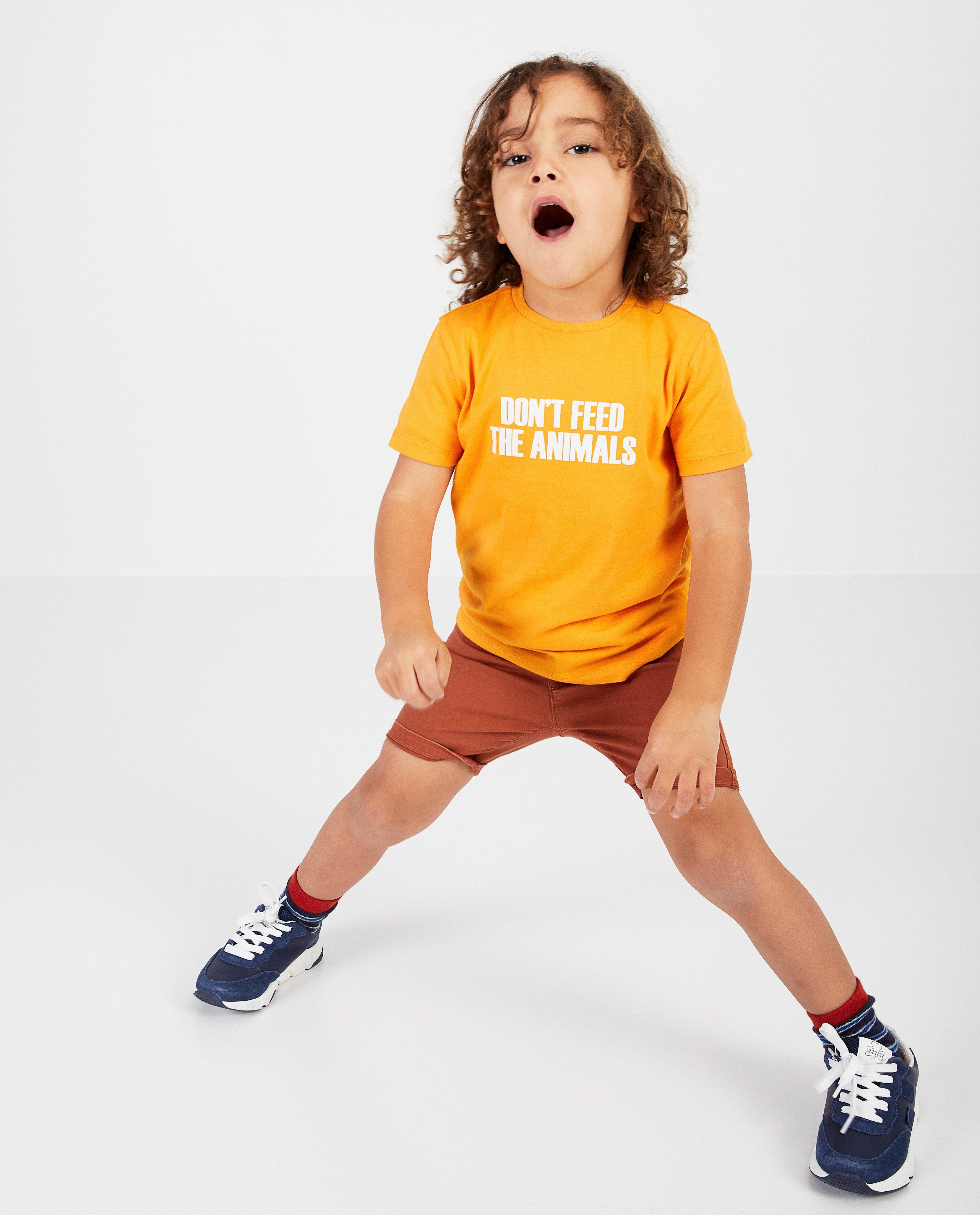 T-shirt met opschrift BESTies - null - Besties