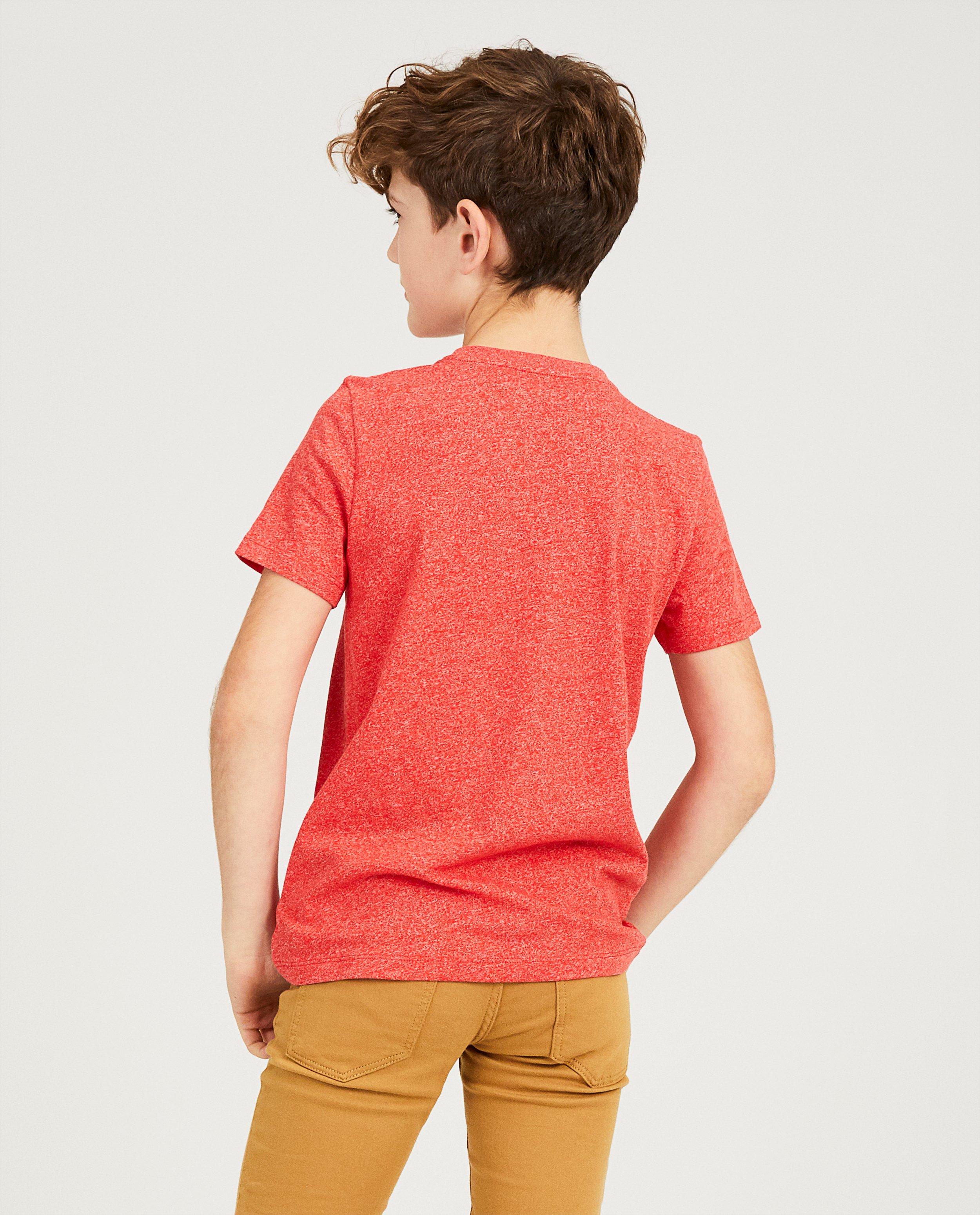 T-shirts - 